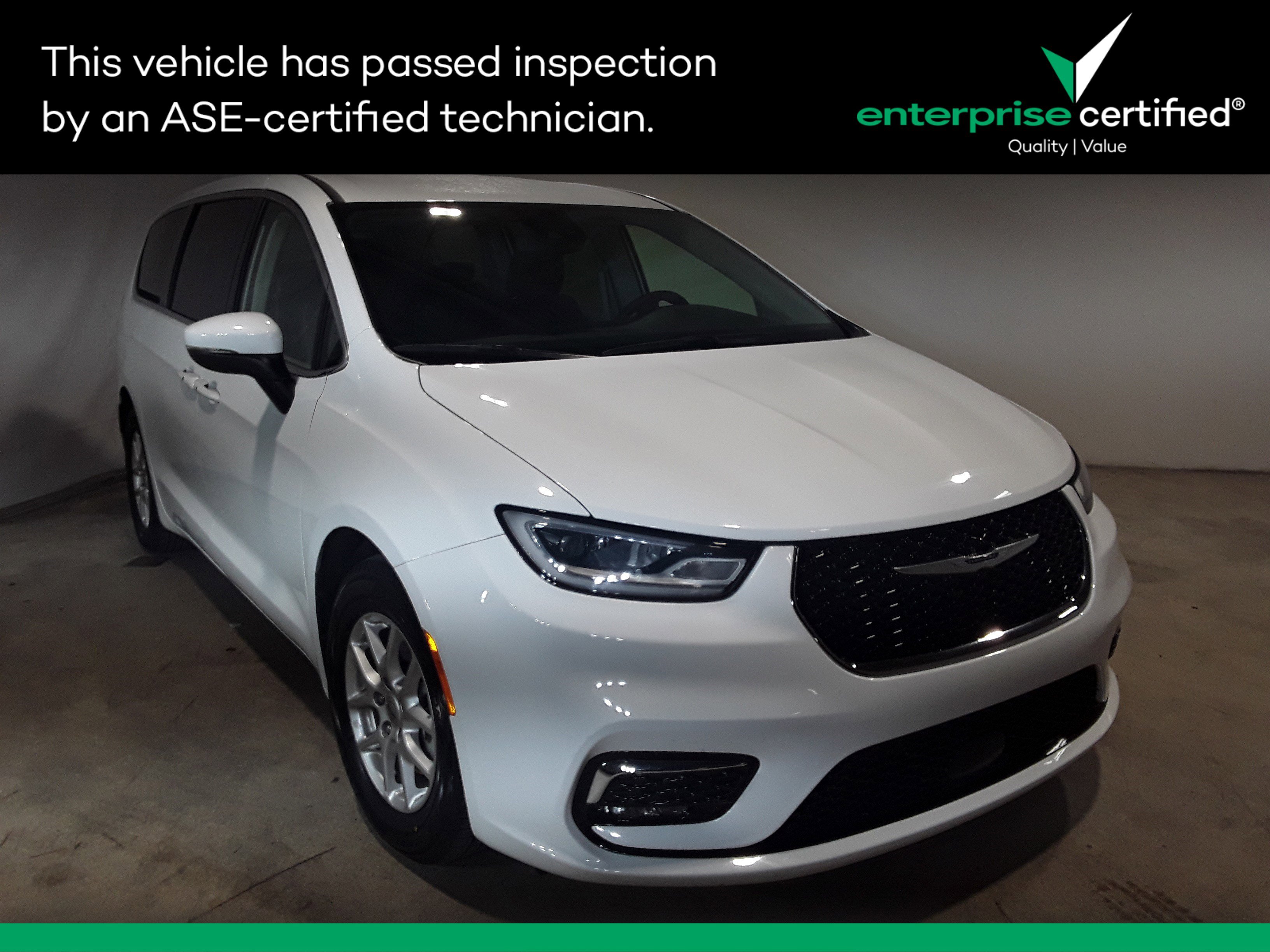 Used 2023 Chrysler Pacifica Touring L FWD