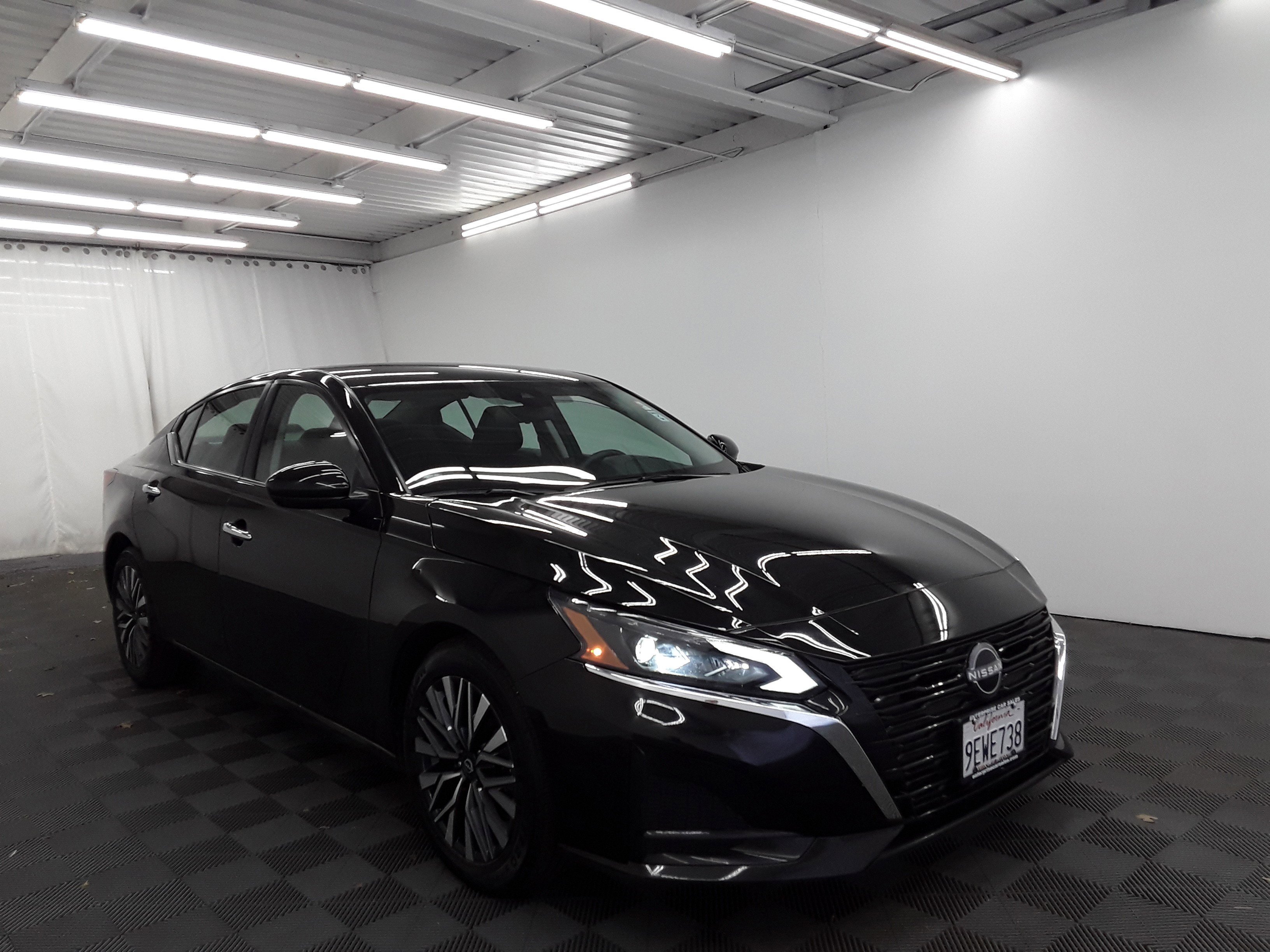 2023 Nissan Altima 2.5 SV Sedan