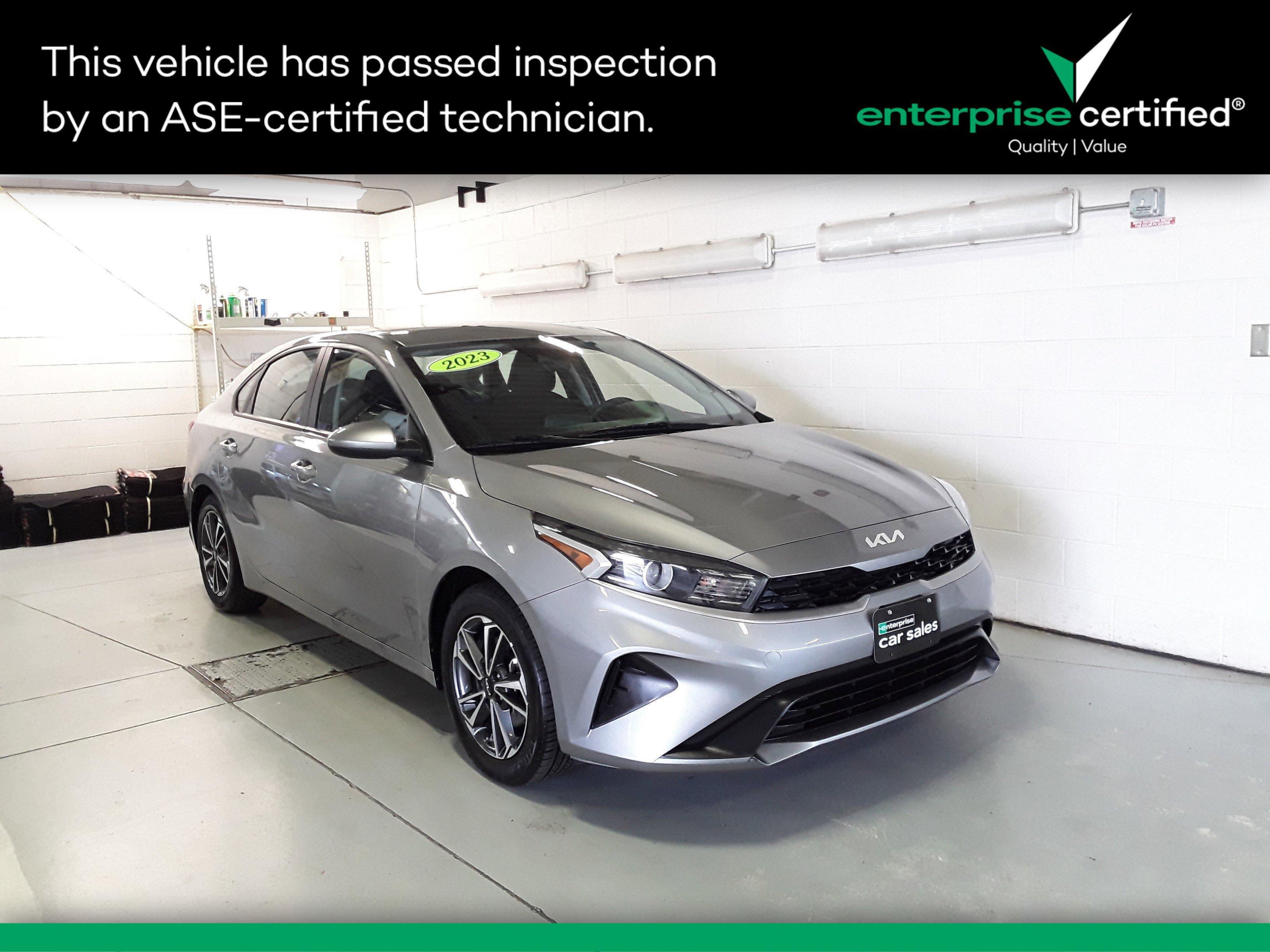 Used 2023 Kia Forte LXS IVT
