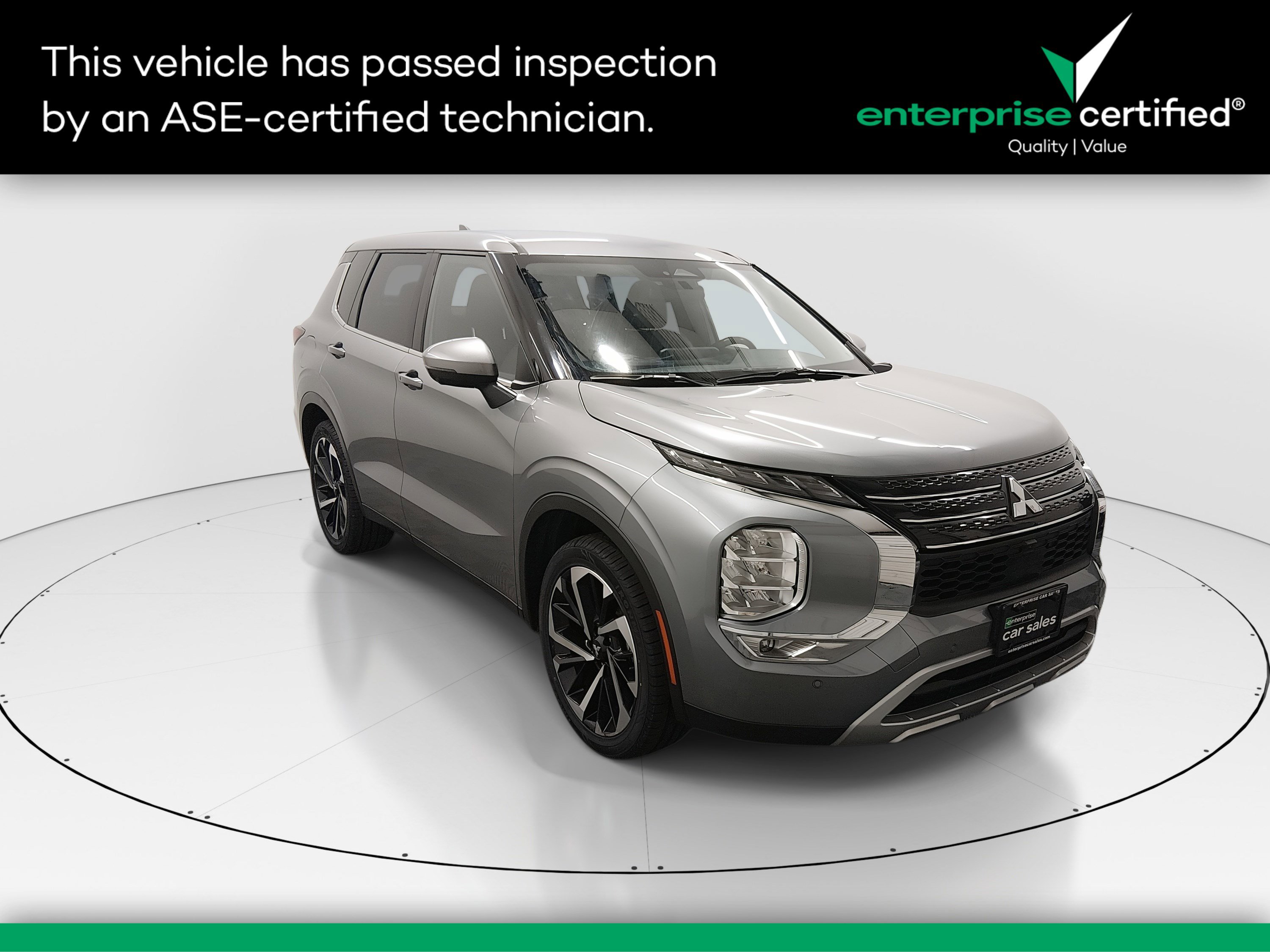 2024 Mitsubishi Outlander SE