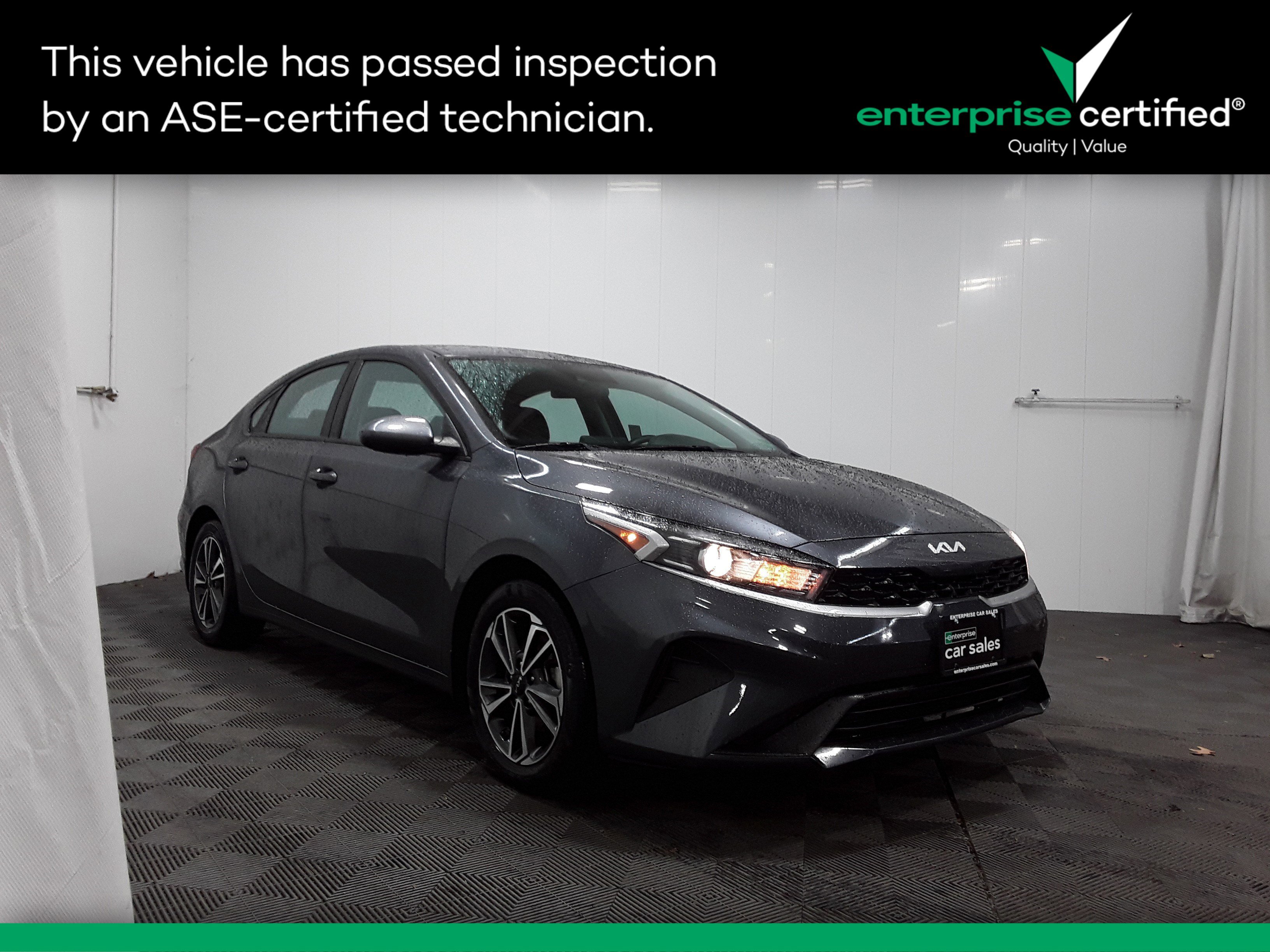 Used 2023 Kia Forte LXS IVT