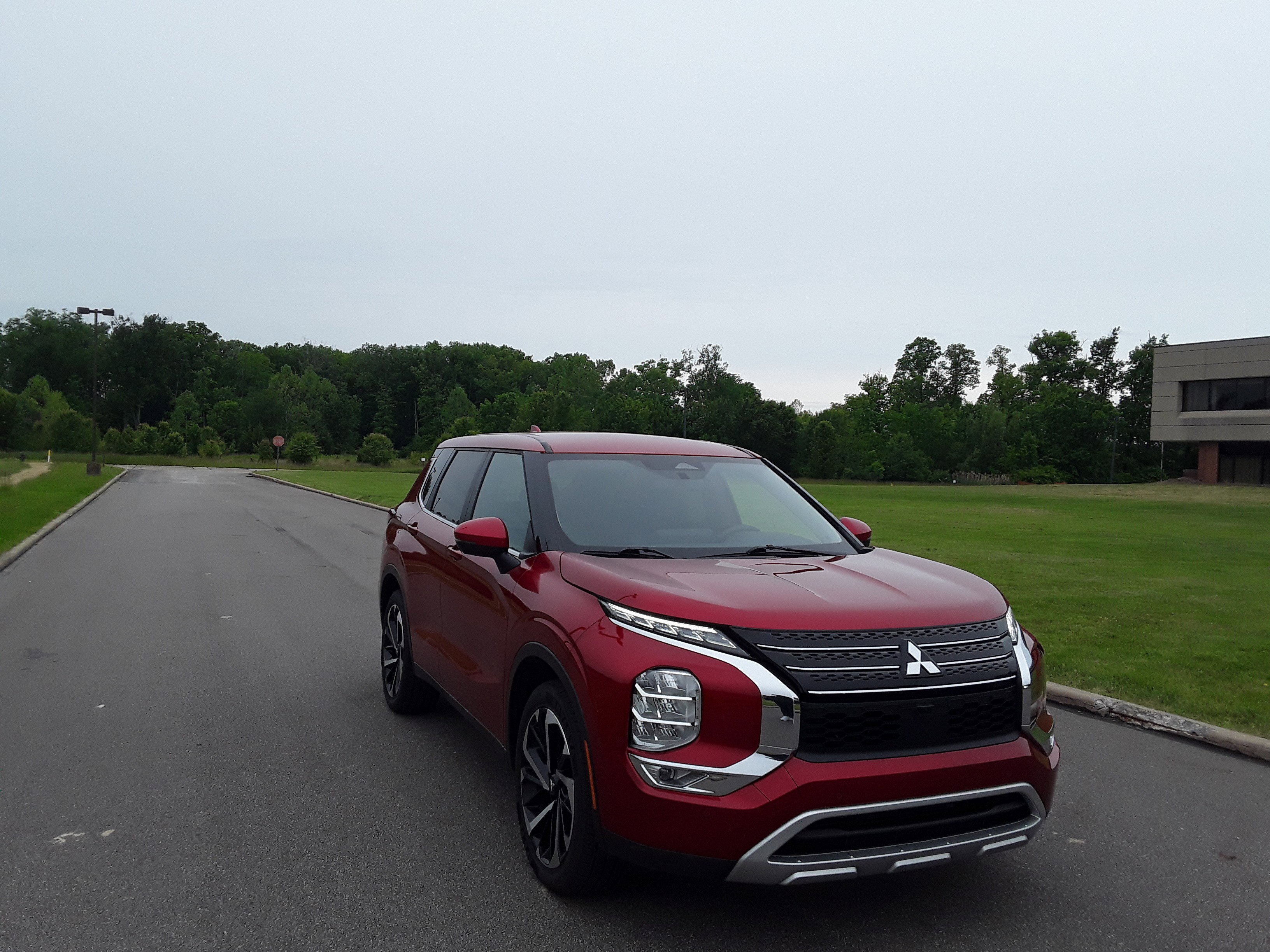 2024 Mitsubishi Outlander SE FWD