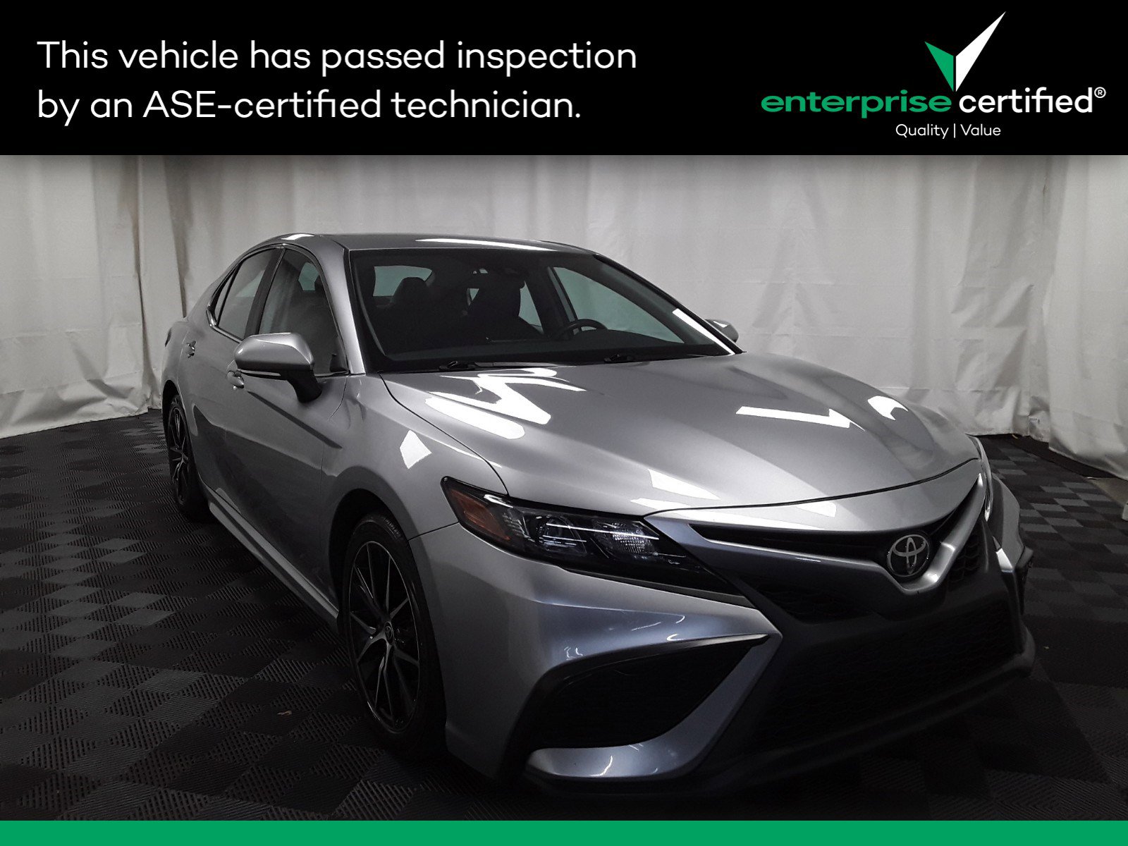 Used 2022 Toyota Camry SE Auto