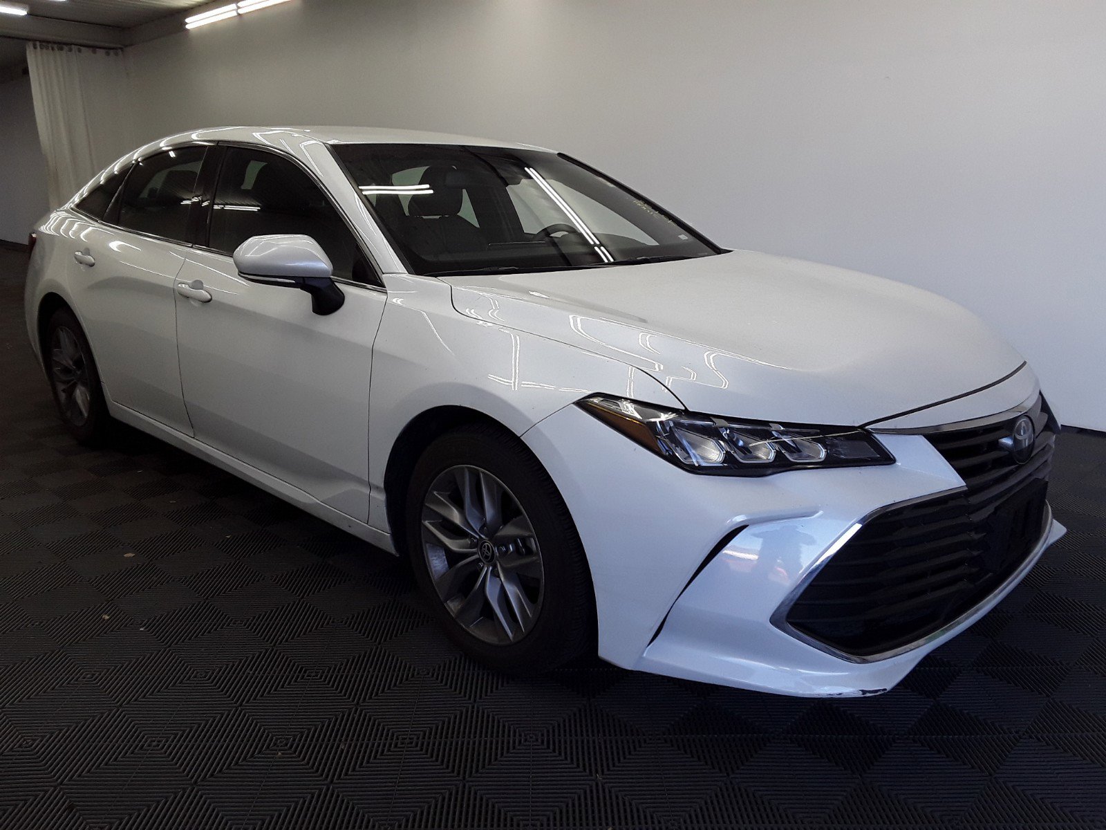 2022 Toyota Avalon XLE FWD