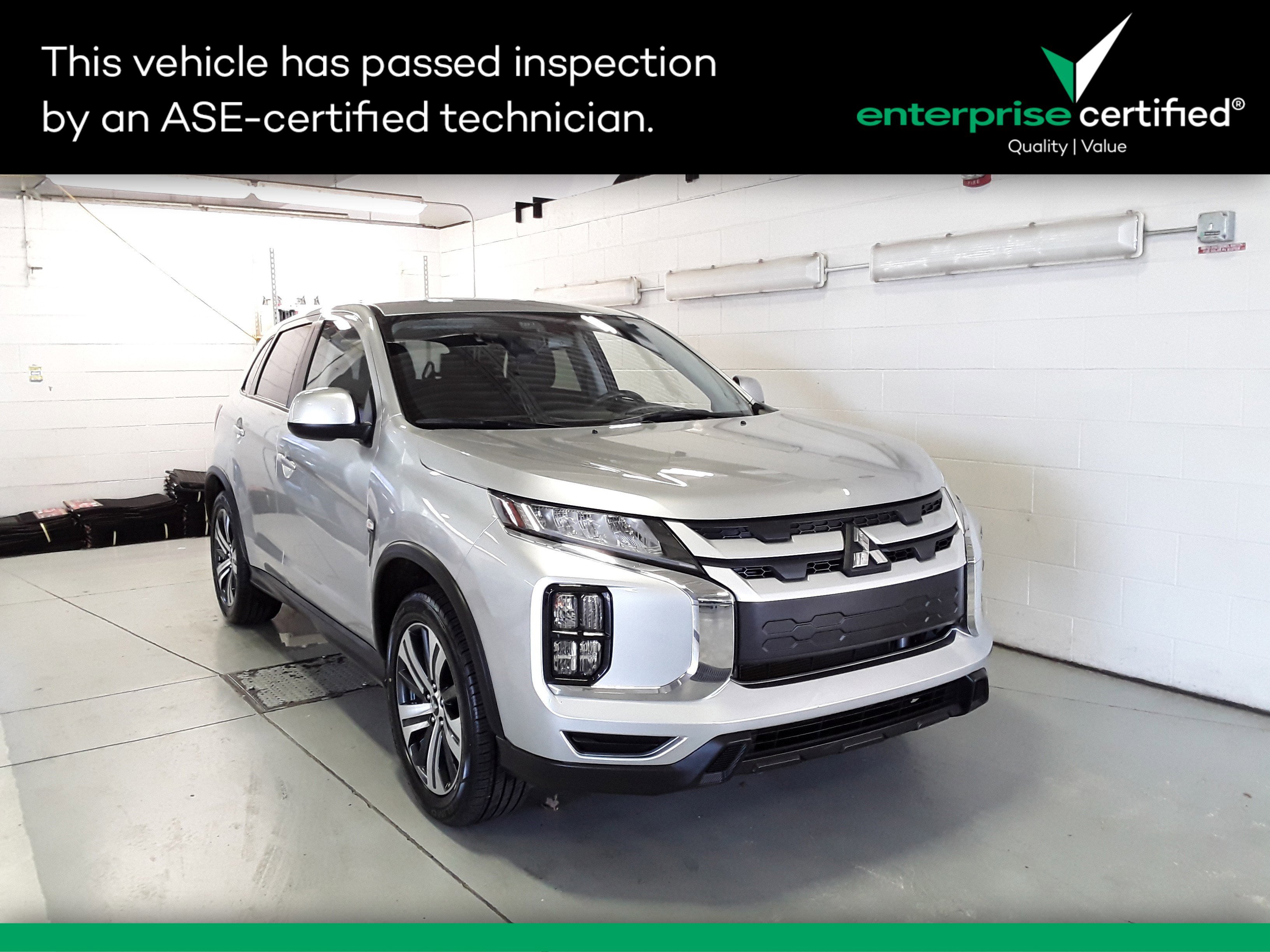 2024 Mitsubishi Outlander Sport ES's photo