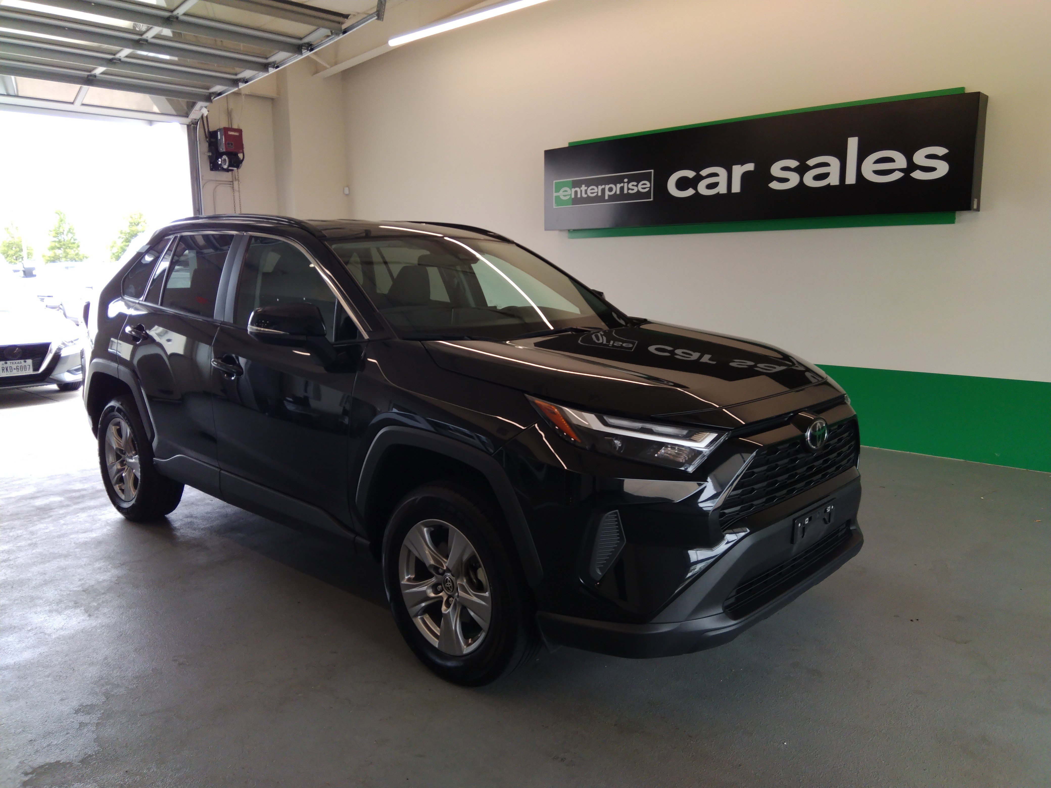 2023 Toyota RAV4 XLE FWD