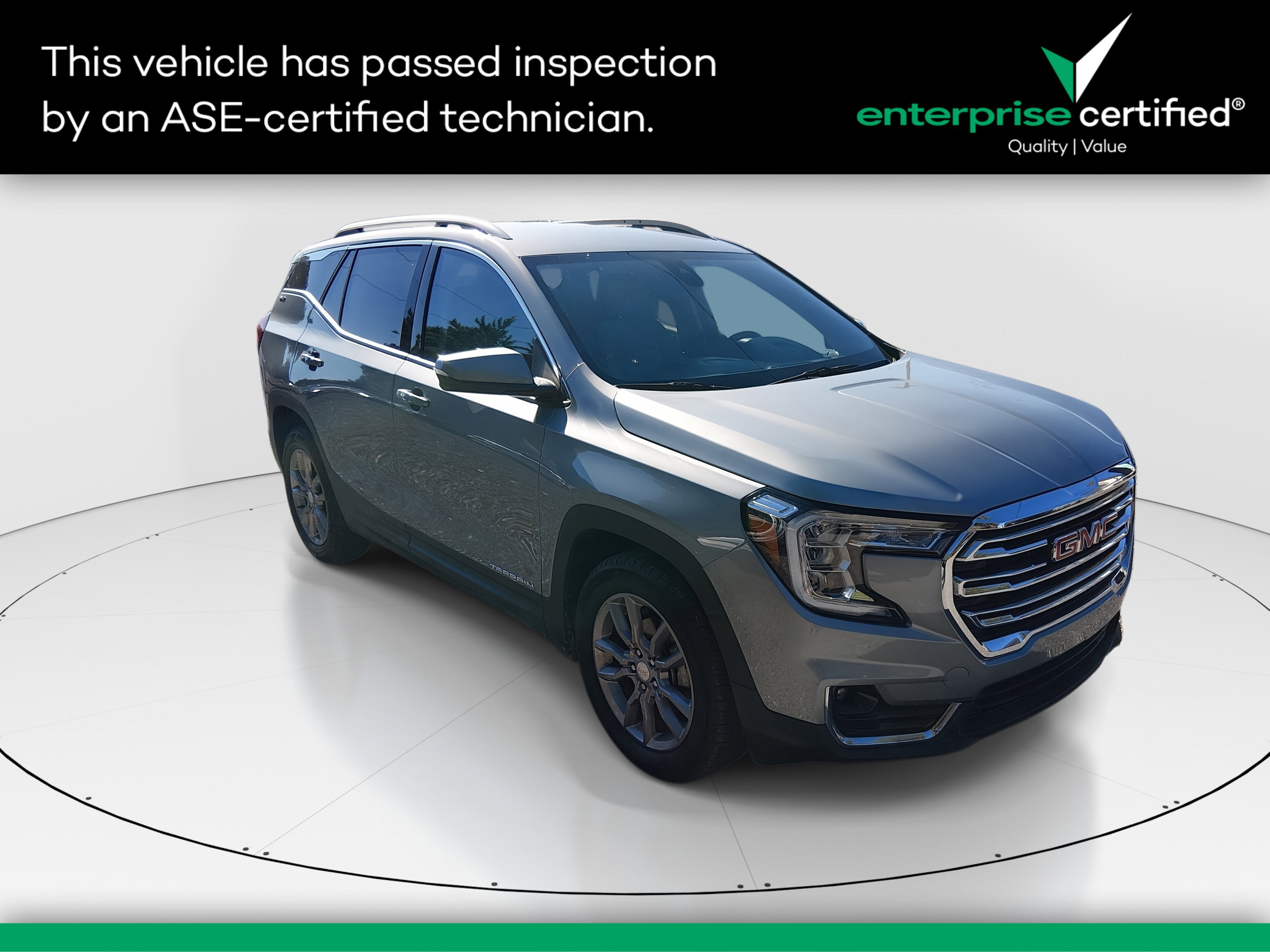 2024 GMC Terrain SLT's photo