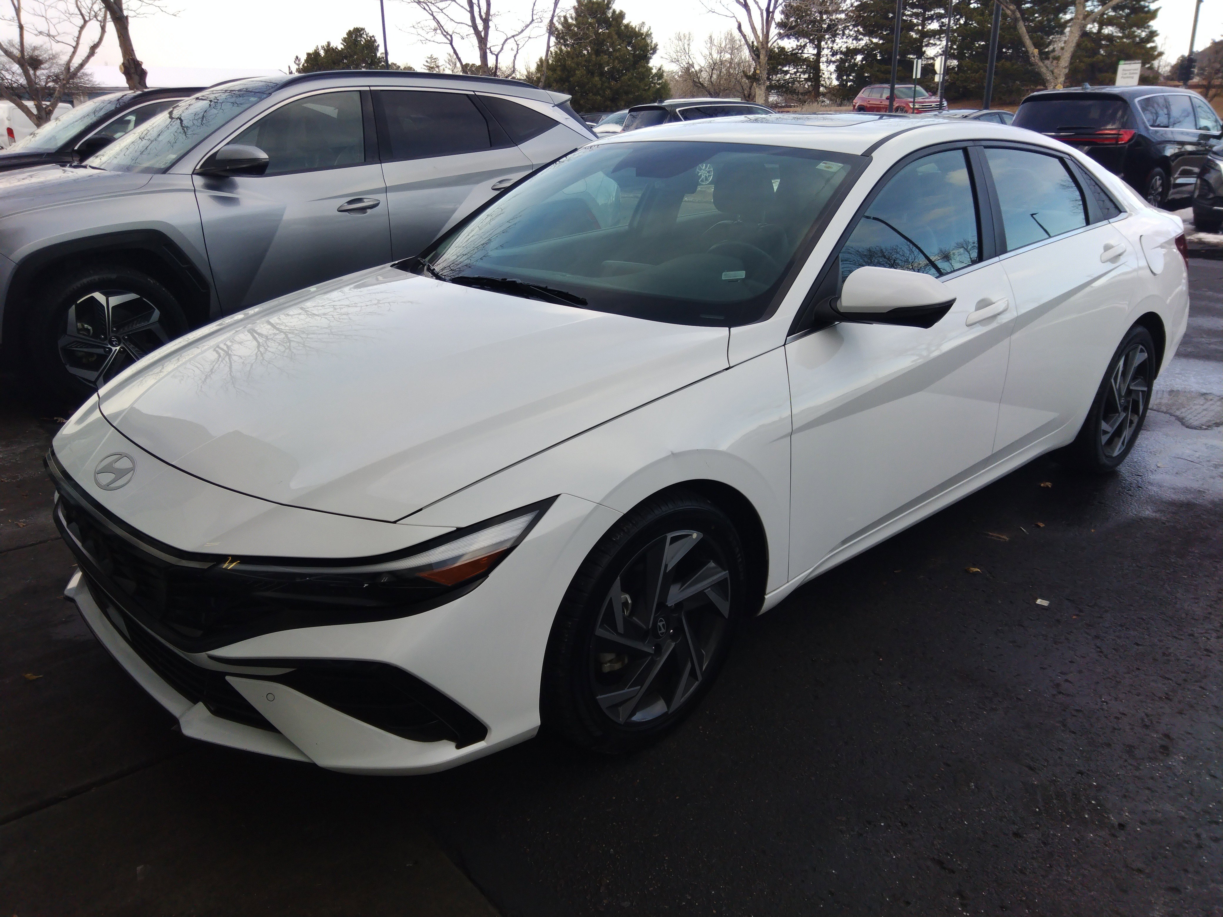 2024 Hyundai Elantra Limited