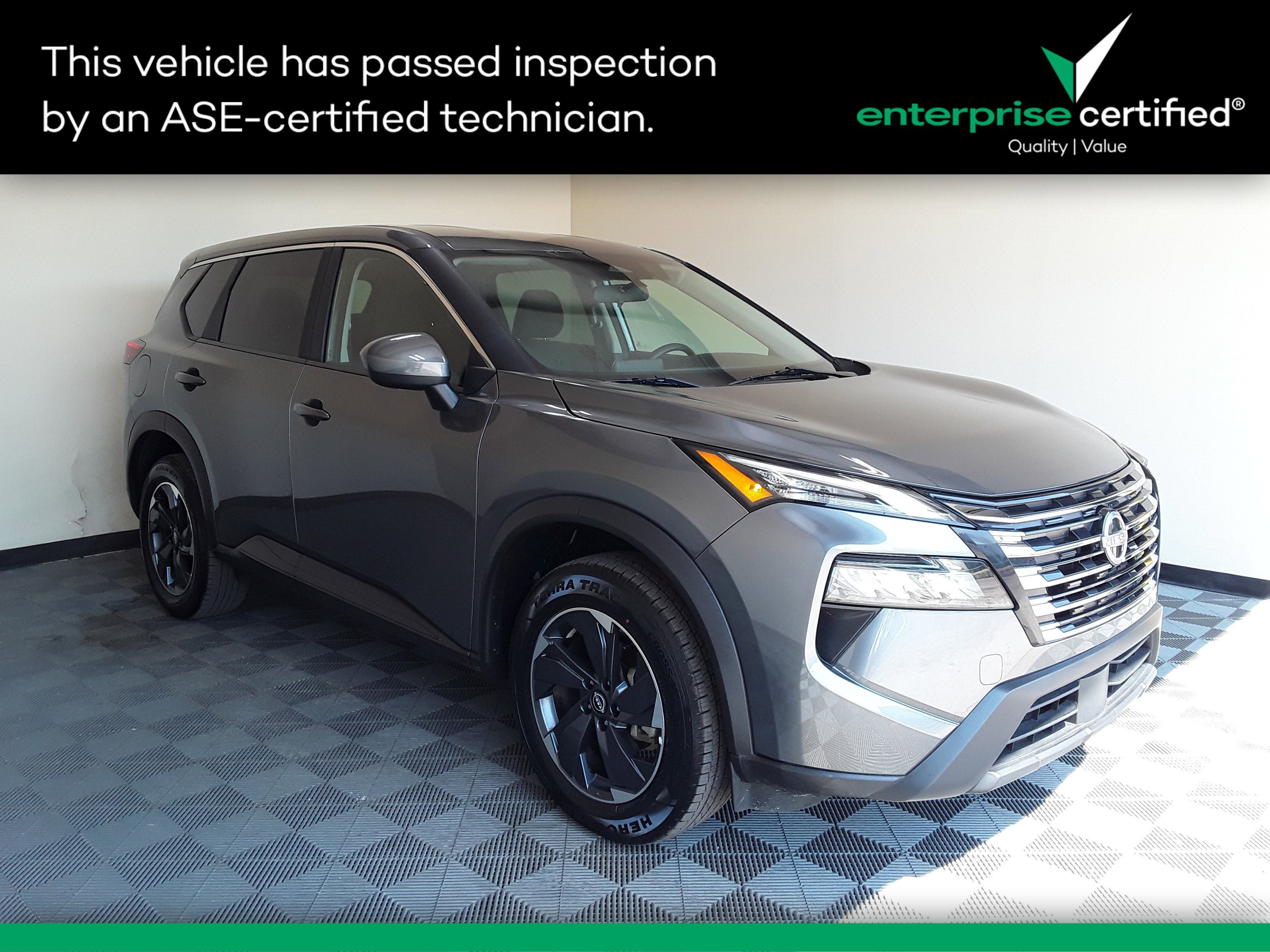 Used 2024 Nissan Rogue FWD SV