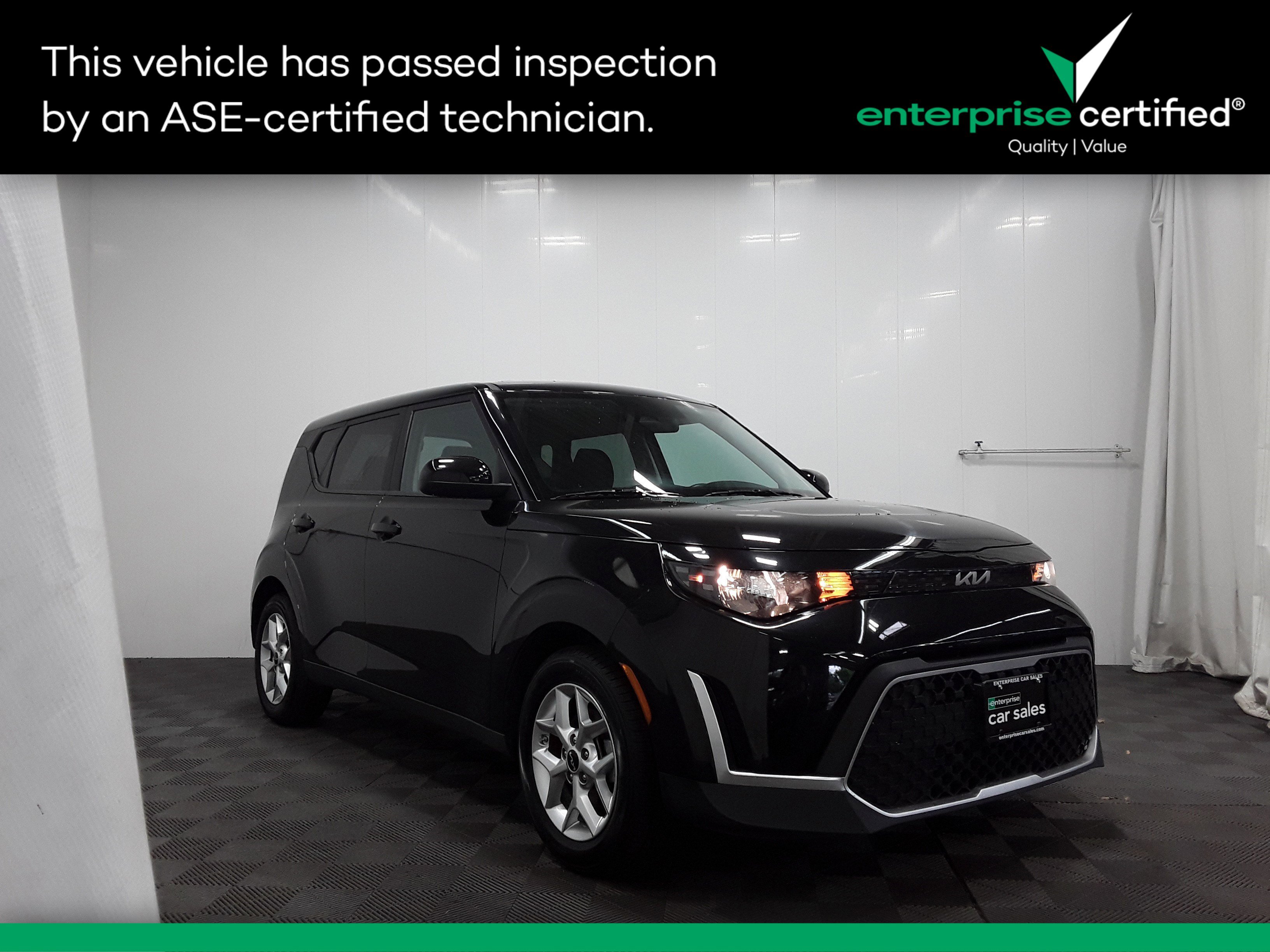 Used 2023 Kia Soul LX IVT