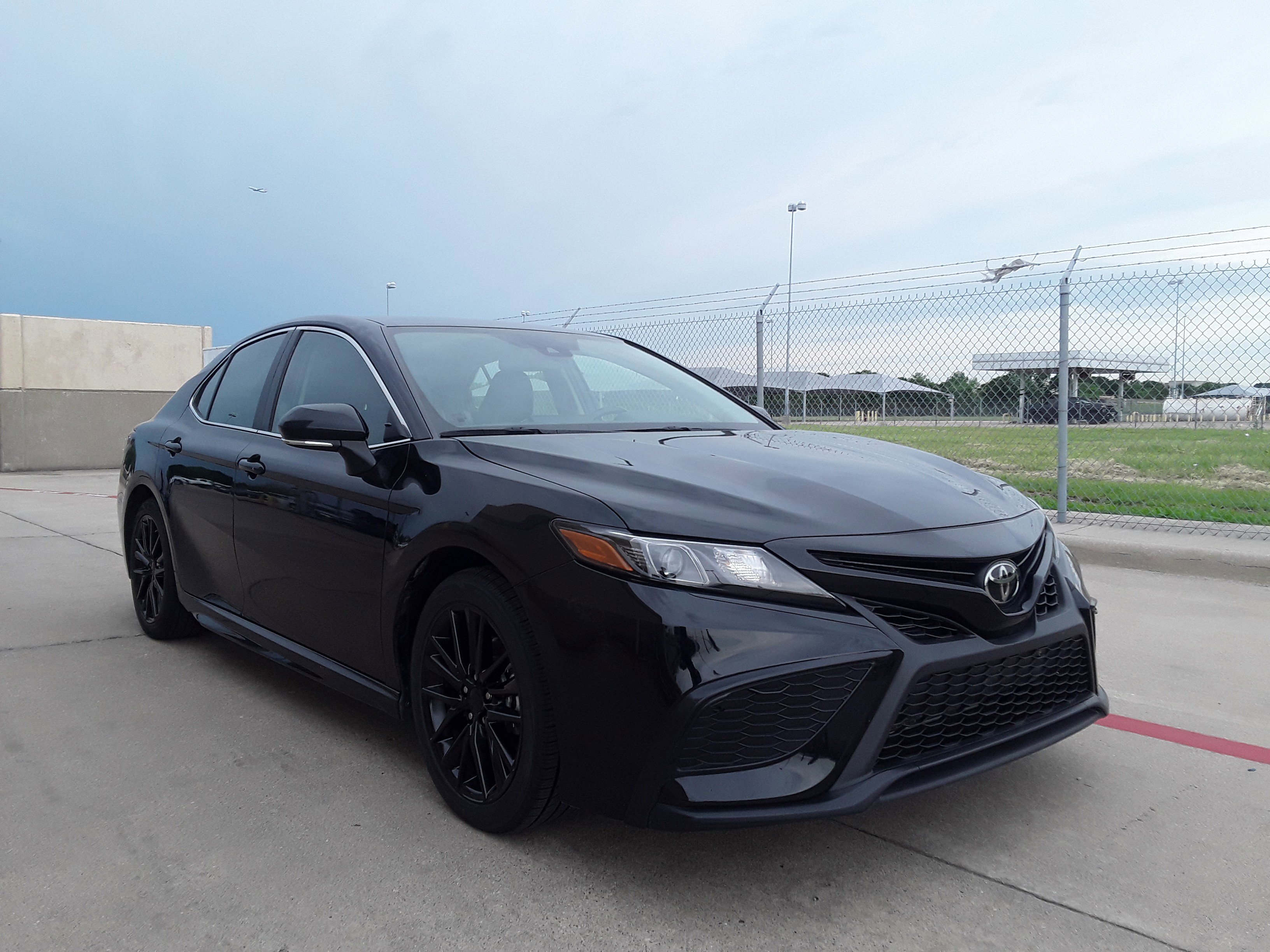 2023 Toyota Camry SE Auto