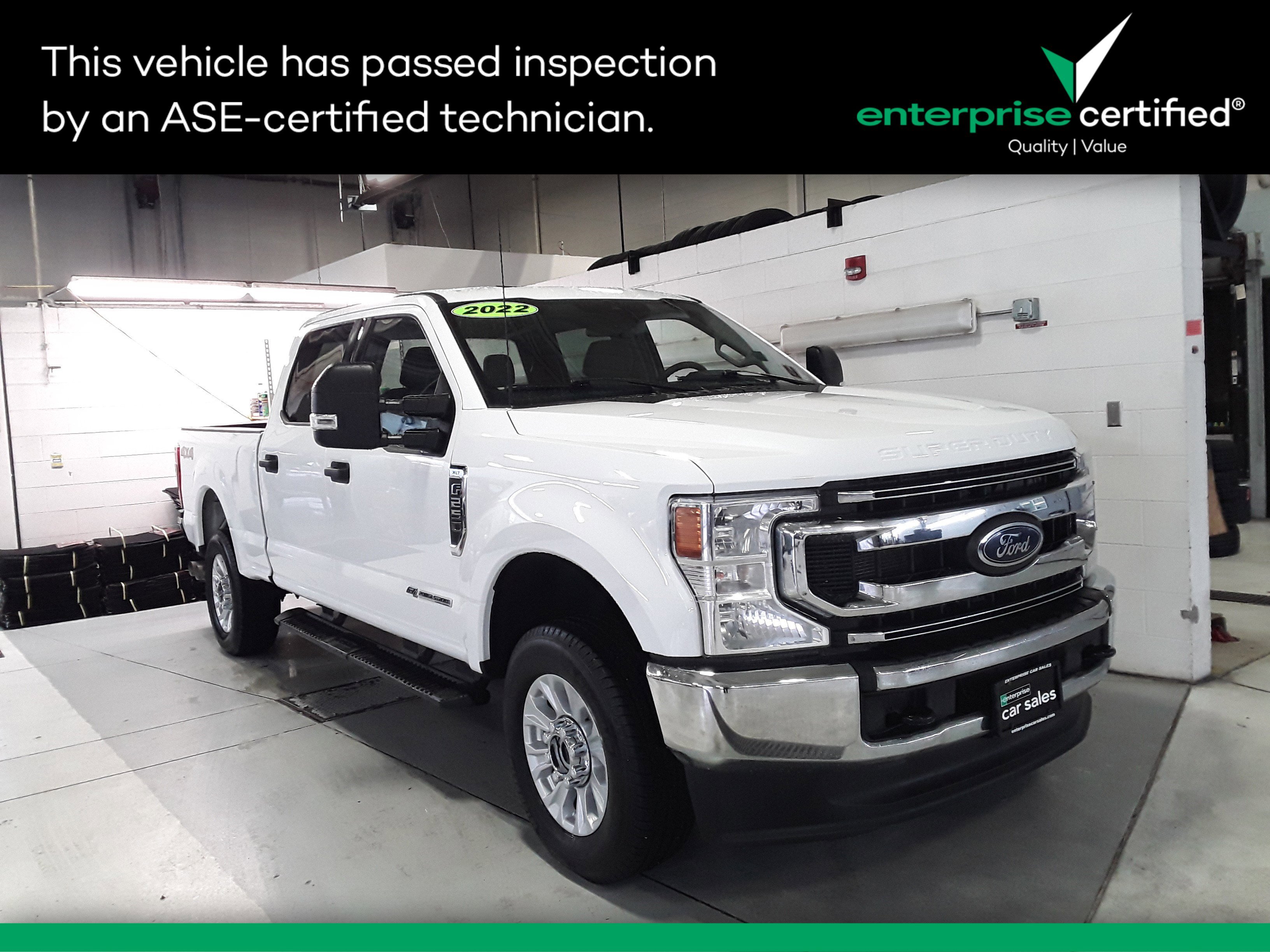 2022 Ford Super Duty F-250 SRW XLT 4WD Crew Cab 6.75' Box