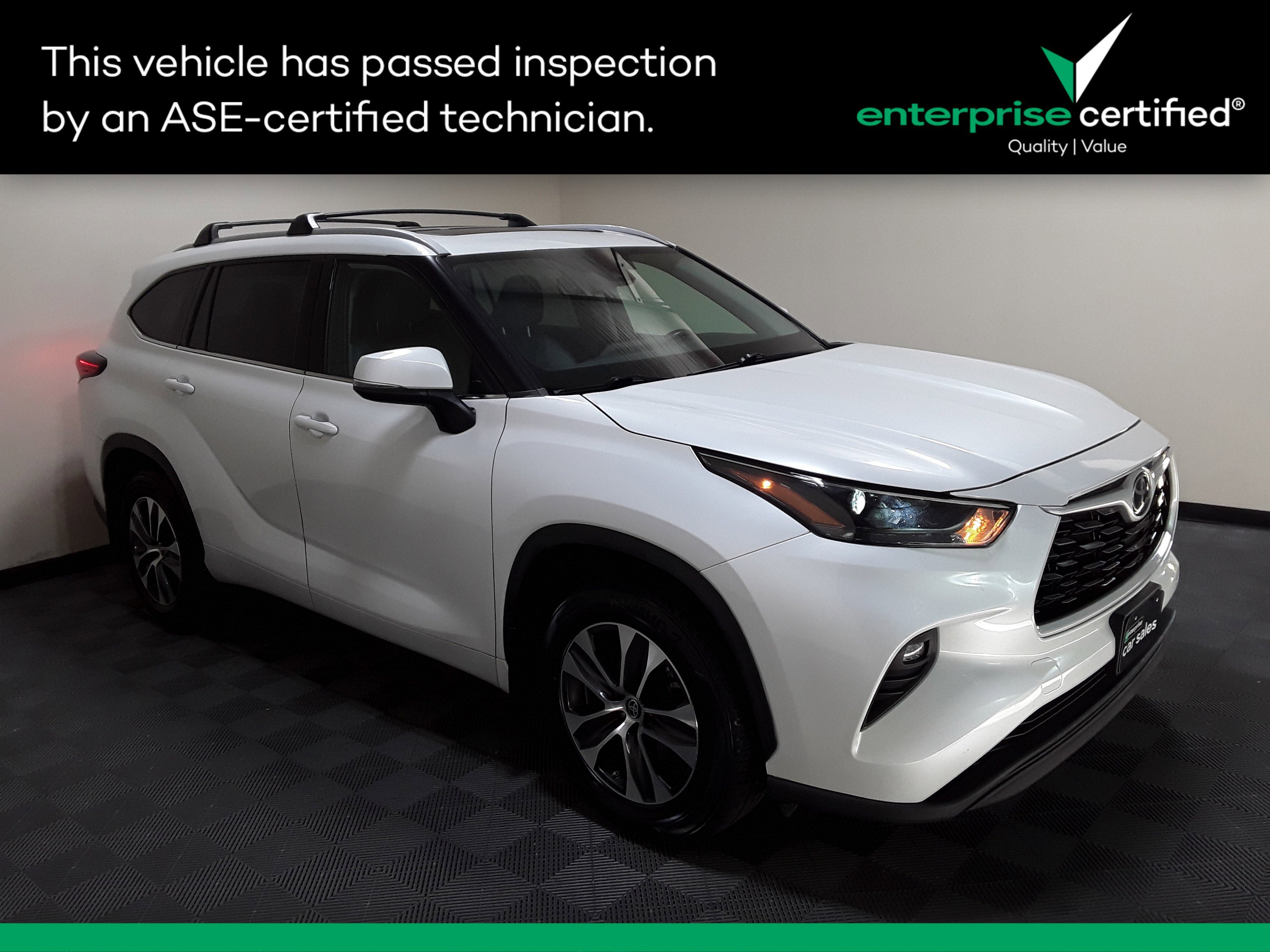 Used 2022 Toyota Highlander XLE FWD