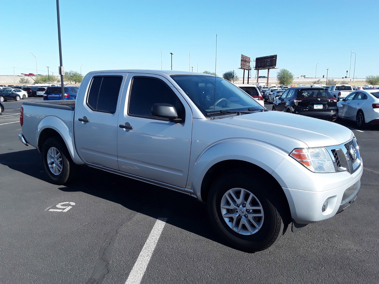 2019 Nissan Frontier Crew Cab 4x2 SV Auto