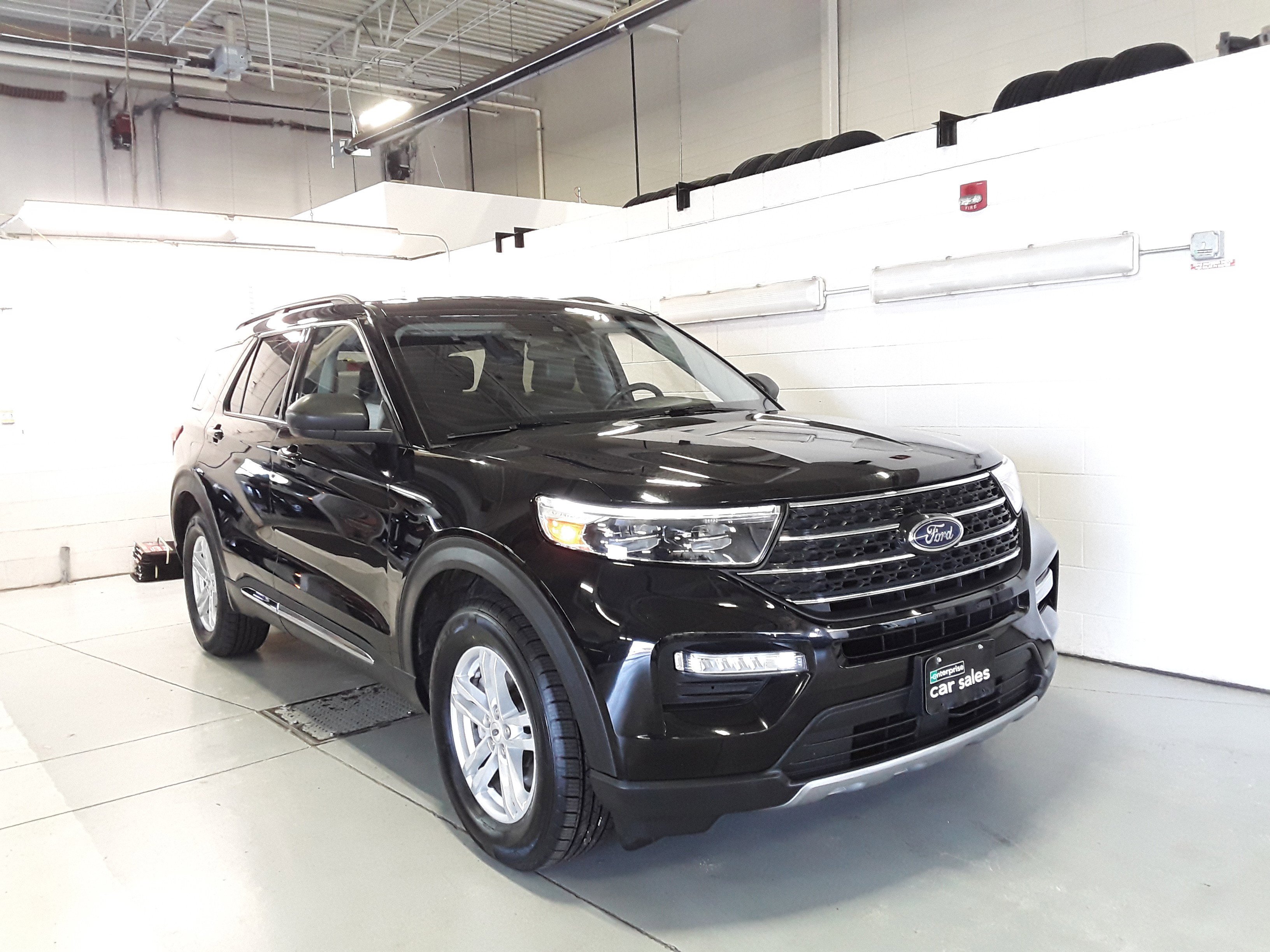 2023 Ford Explorer XLT 4WD