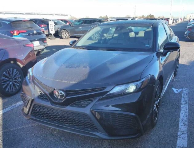 Used 2023 Toyota Camry SE Auto