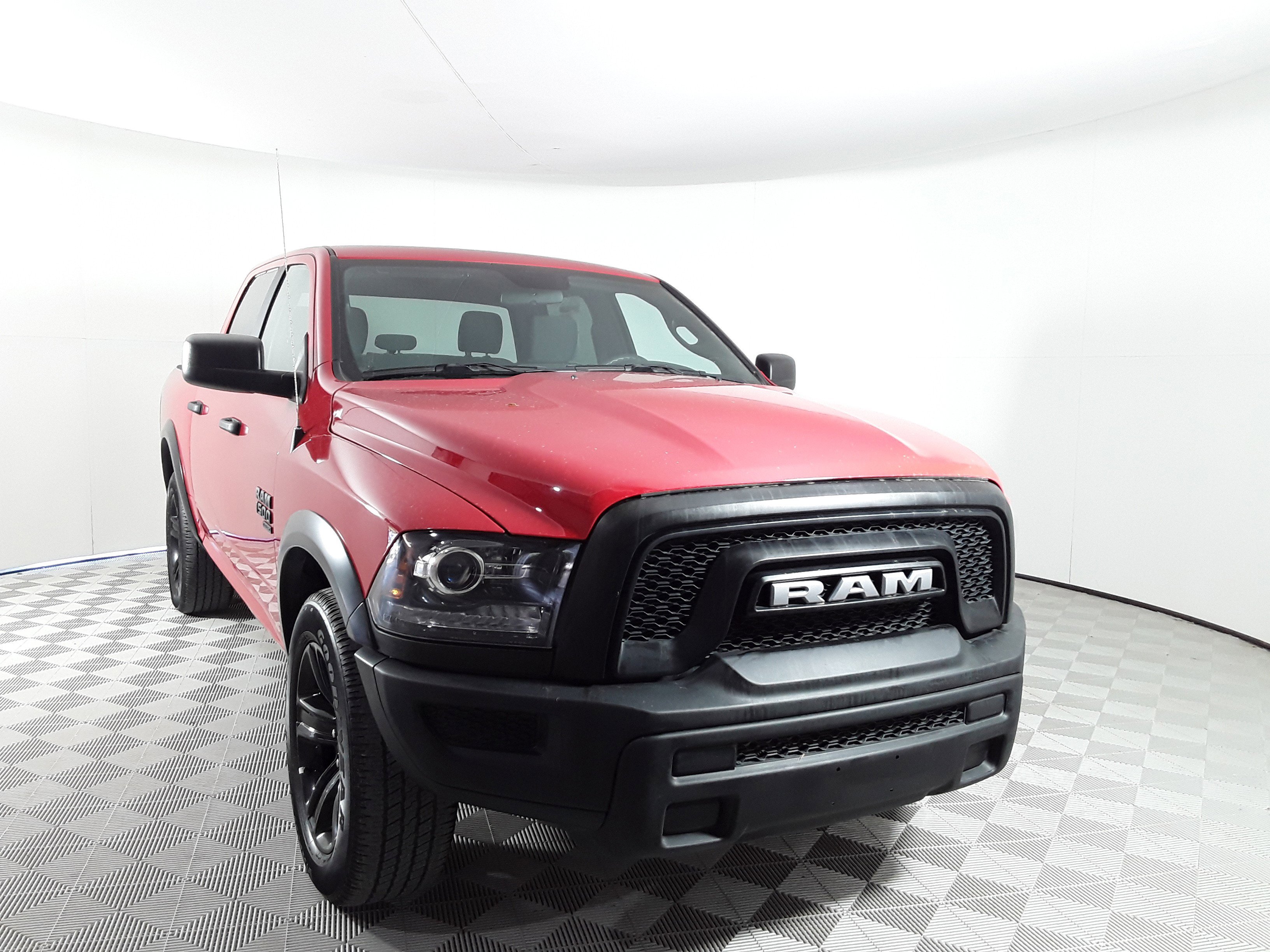 2024 Ram 1500 Classic Warlock 4x2 Crew Cab 5'7