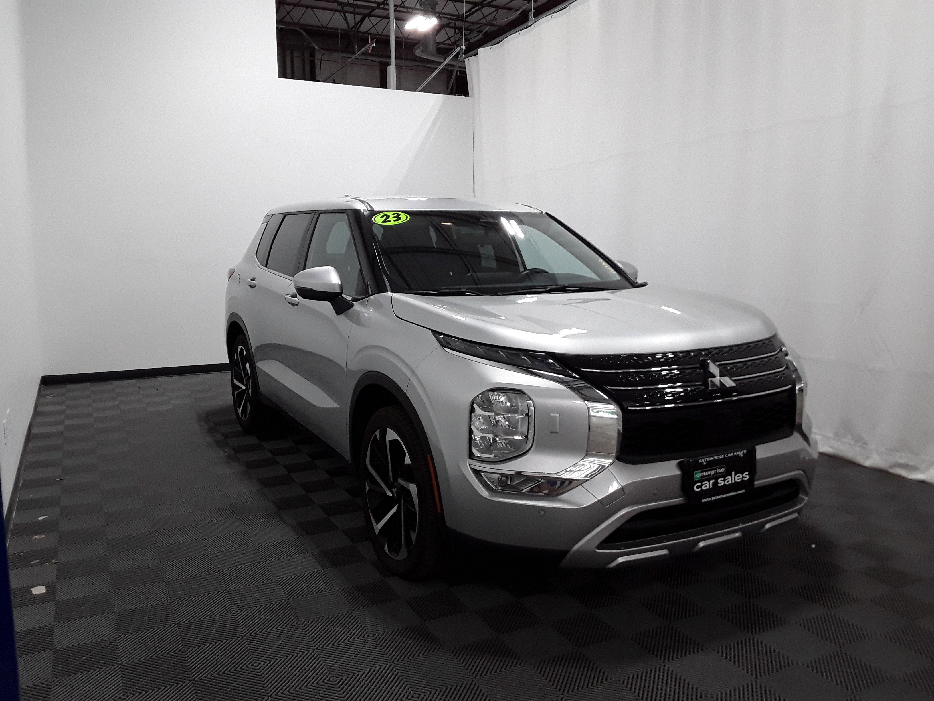 Used 2023 Mitsubishi Outlander SE S-AWC