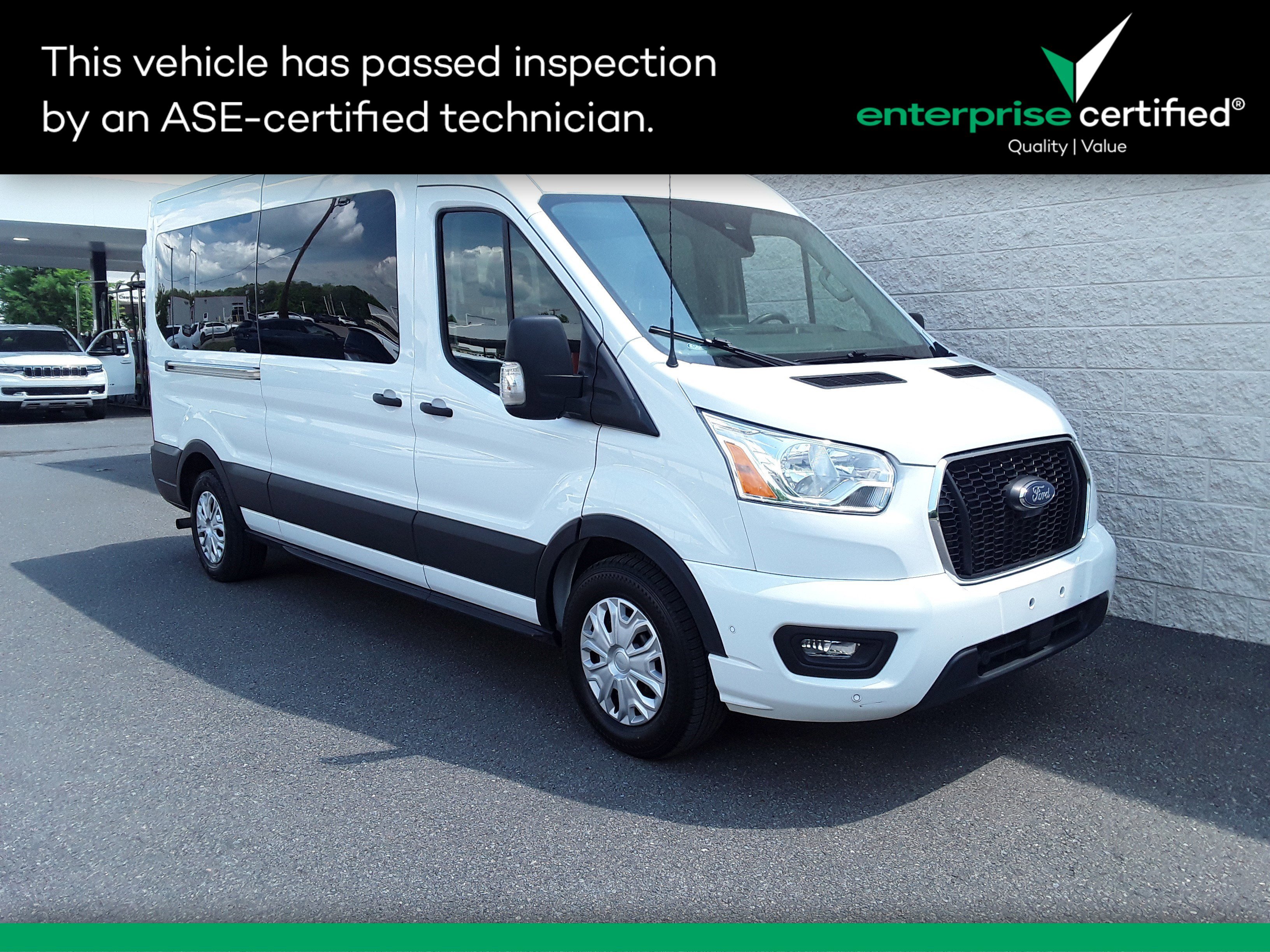2022 Ford Transit Passenger Wagon T-350 148