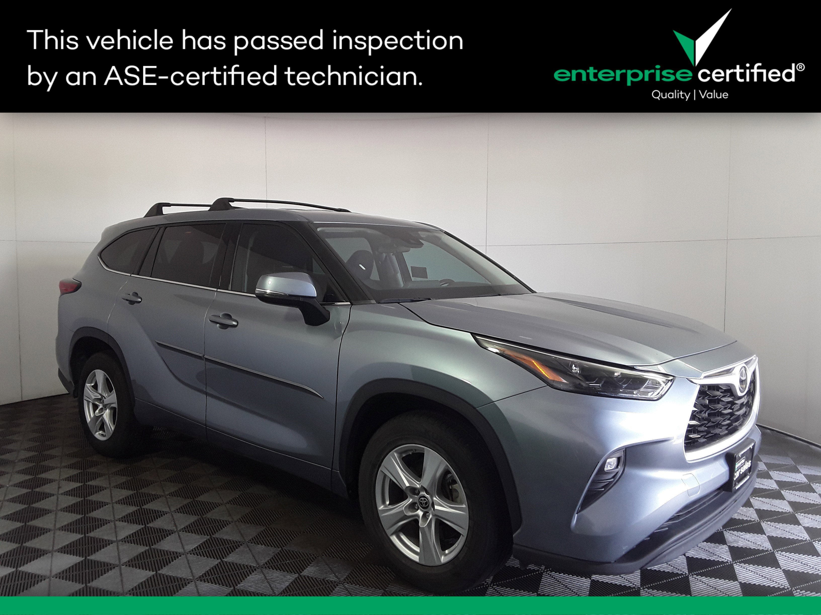 2022 Toyota Highlander LE FWD