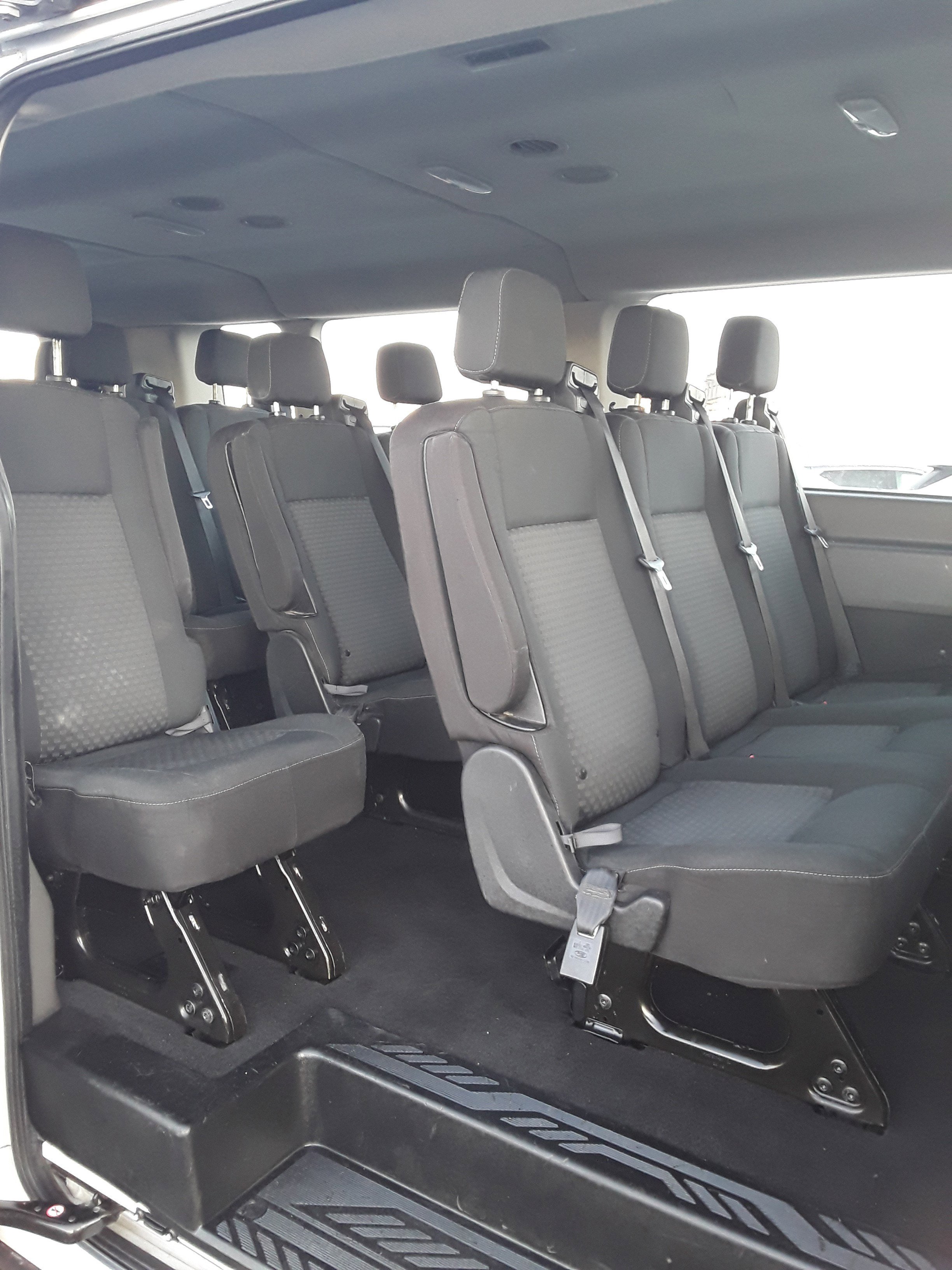 Image of Used 2020 Ford Transit Passenger Wagon T-350 148" Low Roof XLT RWD