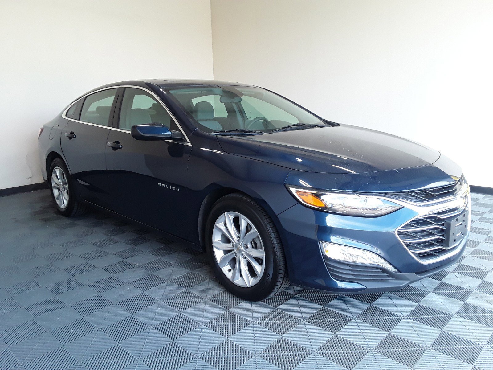 2022 Chevrolet Malibu 4dr Sdn LT