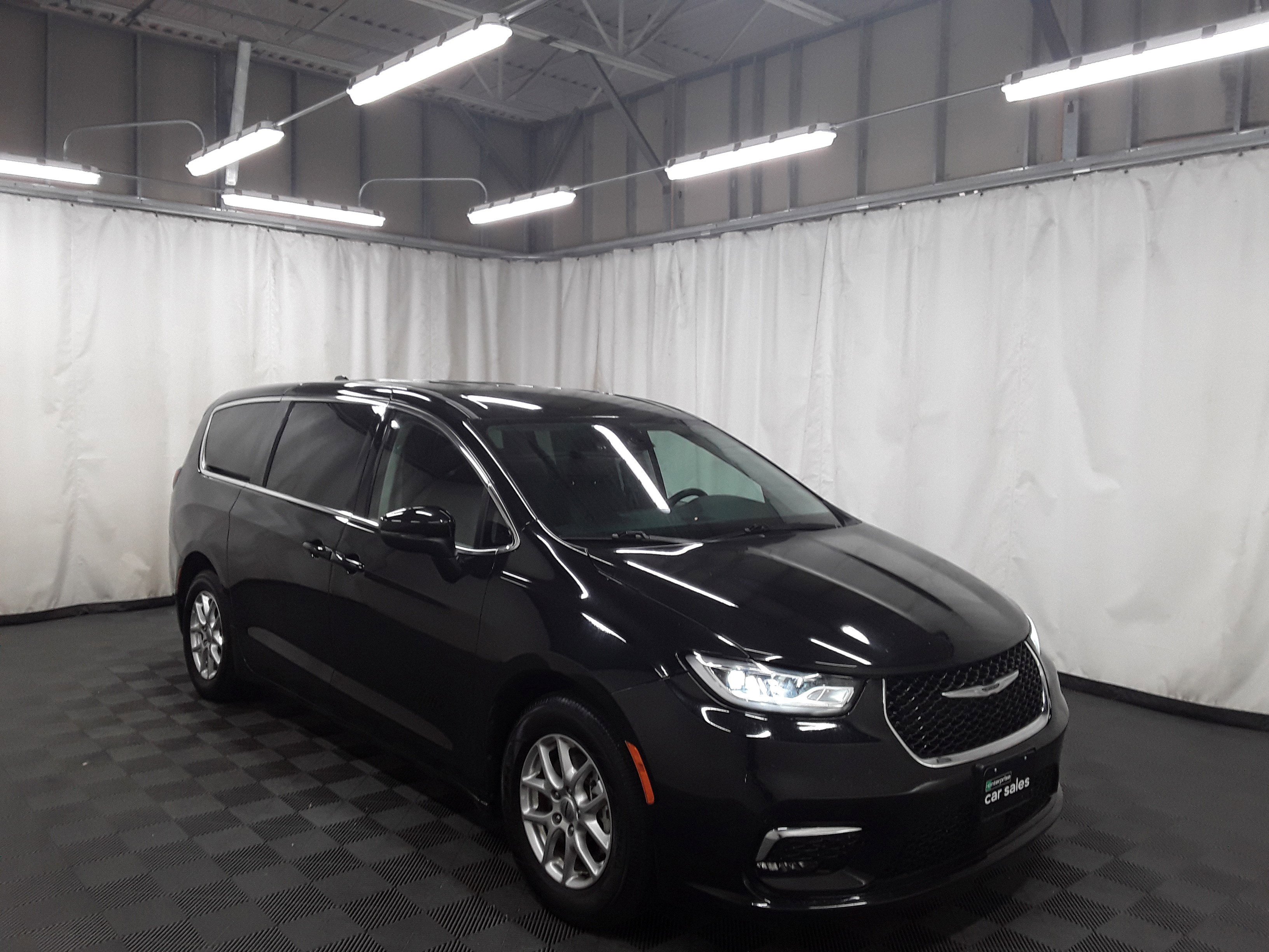 2023 Chrysler Pacifica Touring L FWD