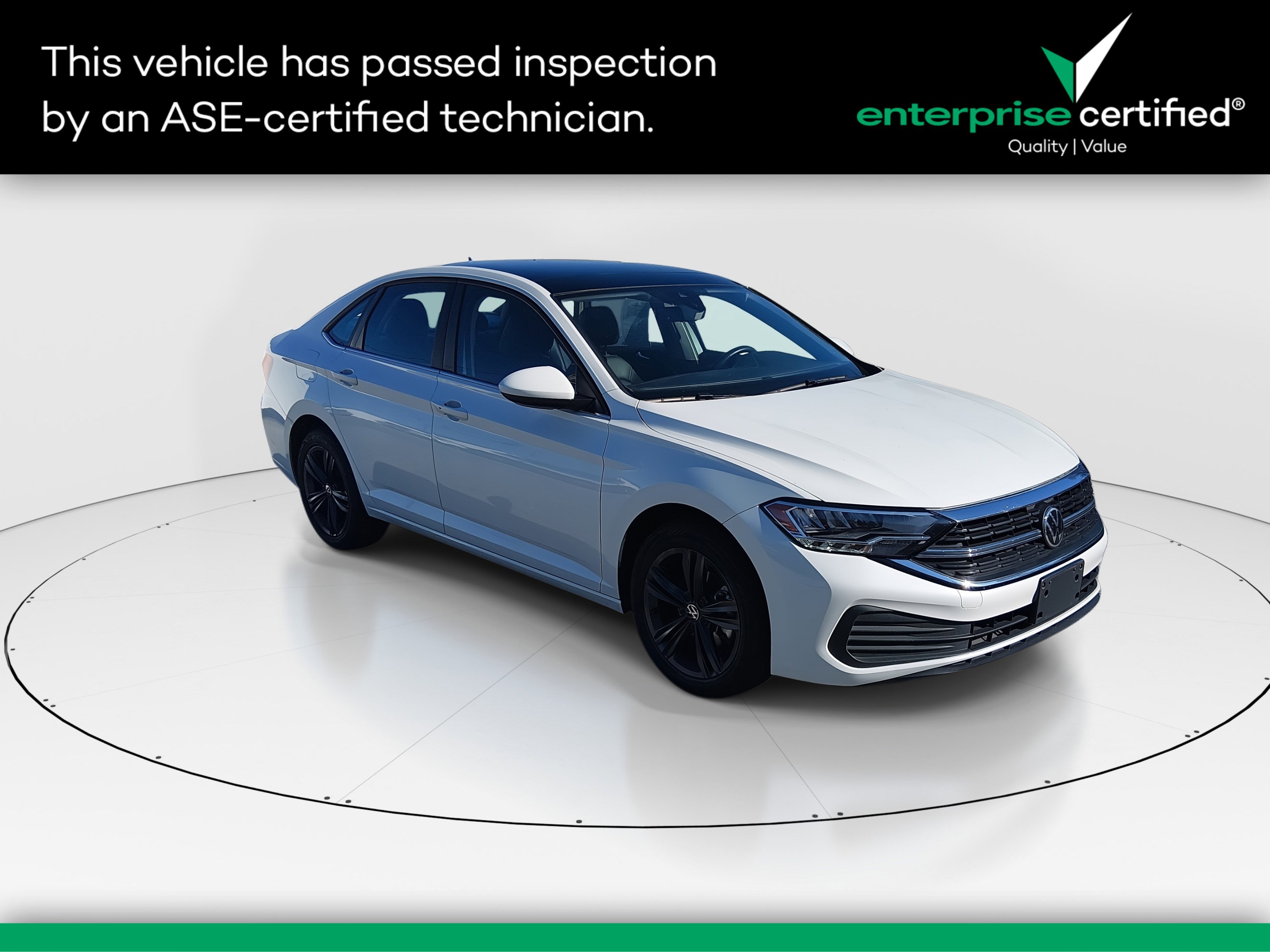 2024 Volkswagen Jetta SE's photo