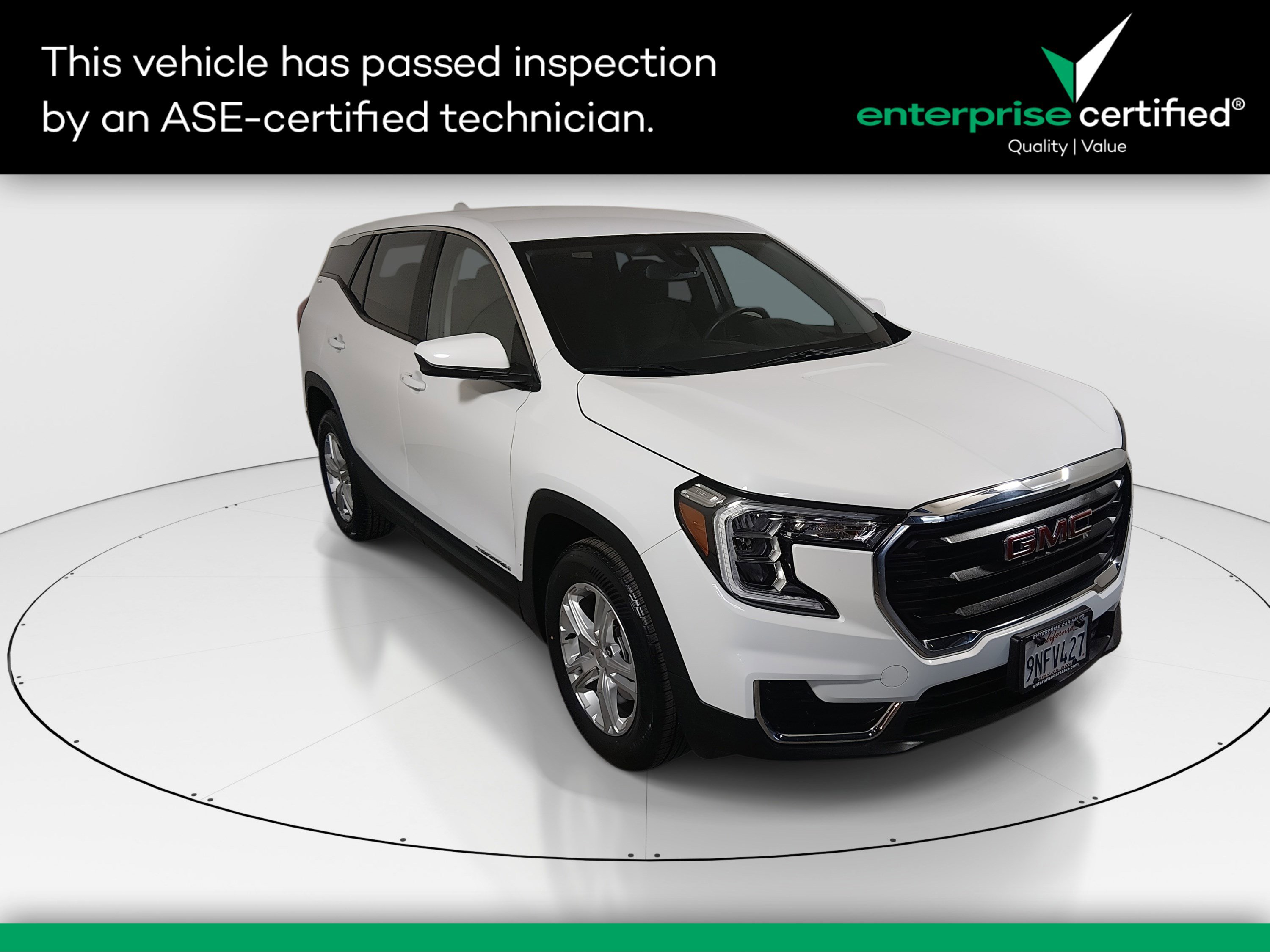 2024 GMC Terrain SLE's photo