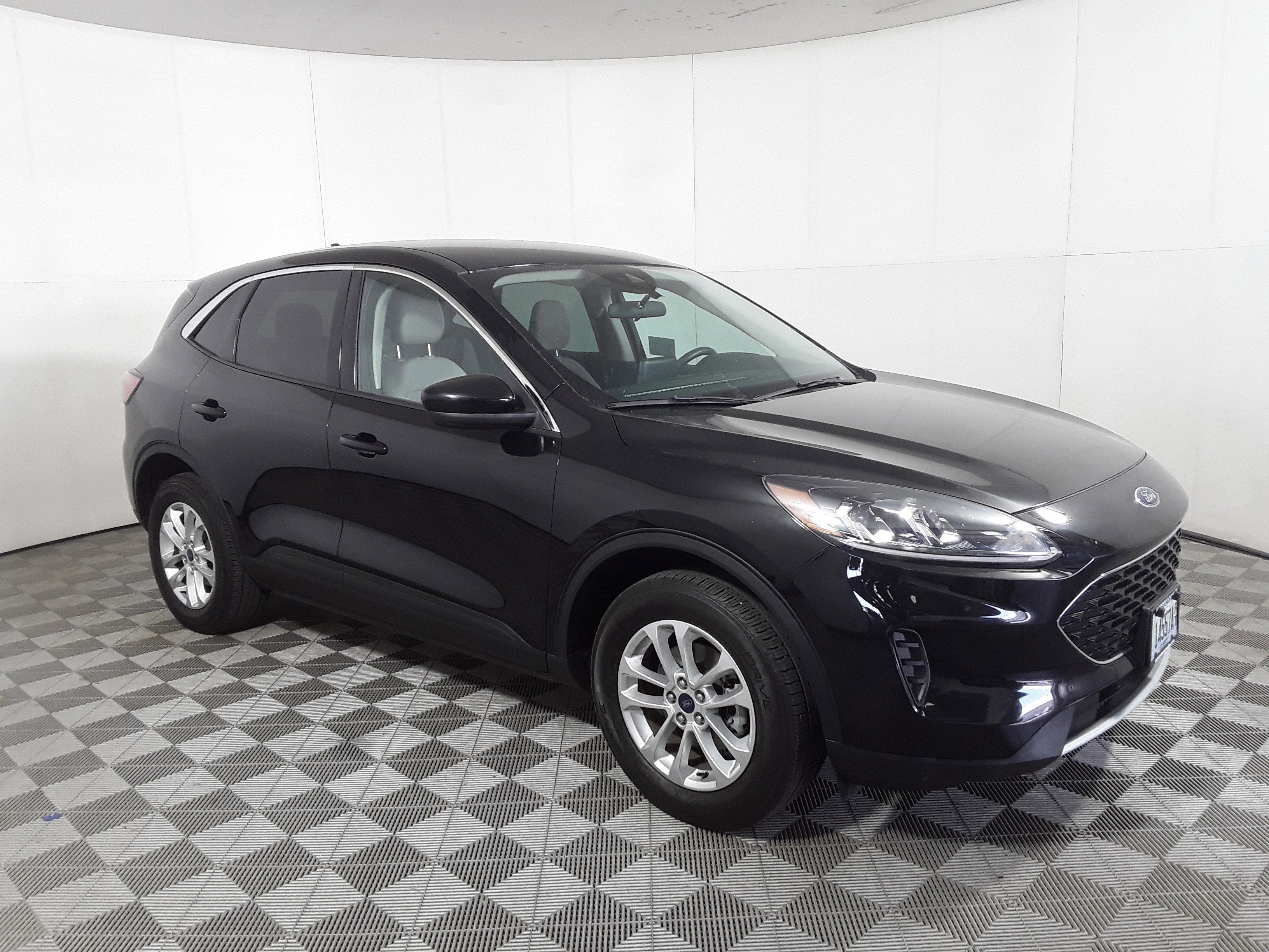 Used 2020 Ford Escape SE AWD