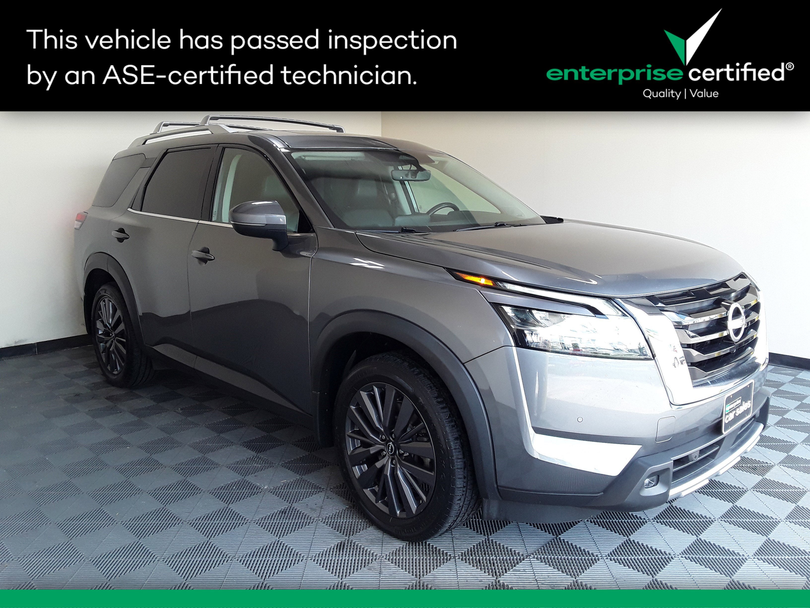 2023 Nissan Pathfinder SL 2WD