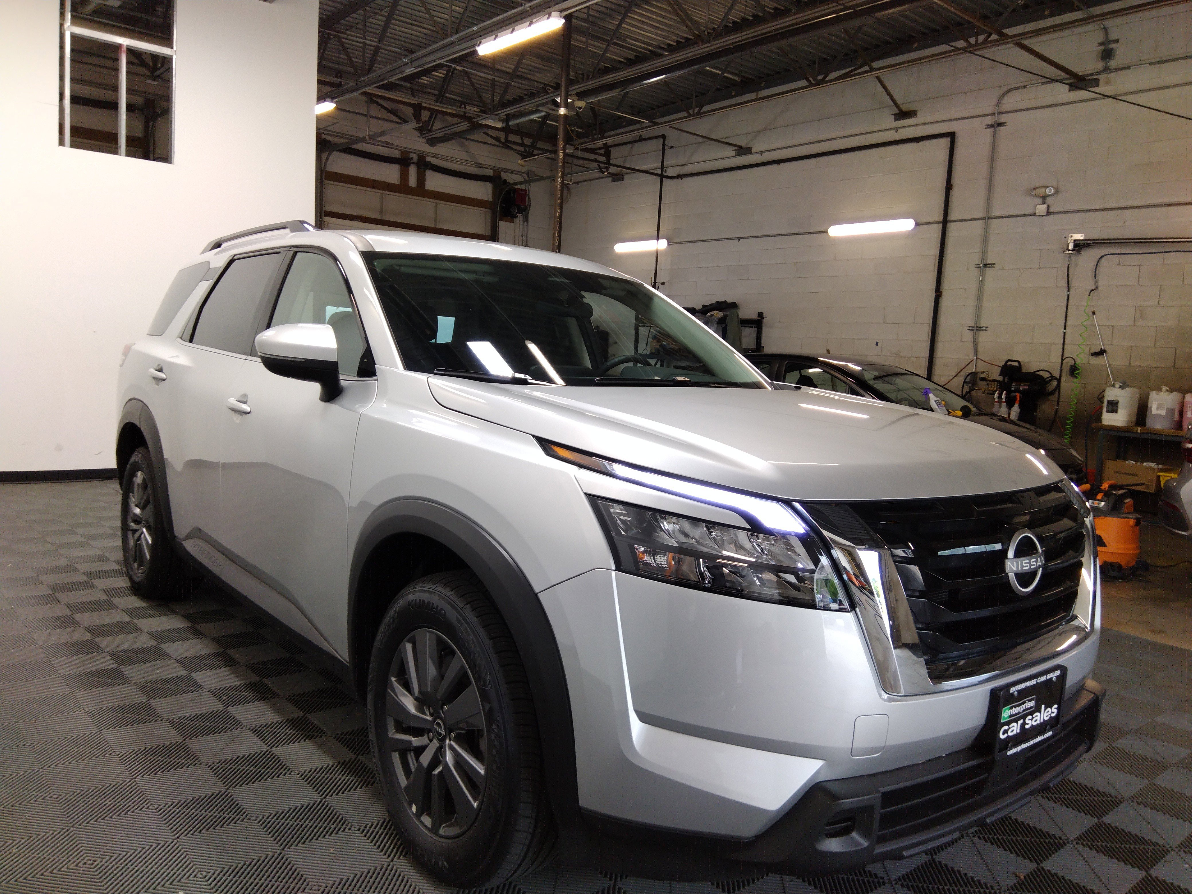 2024 Nissan Pathfinder SV 4WD