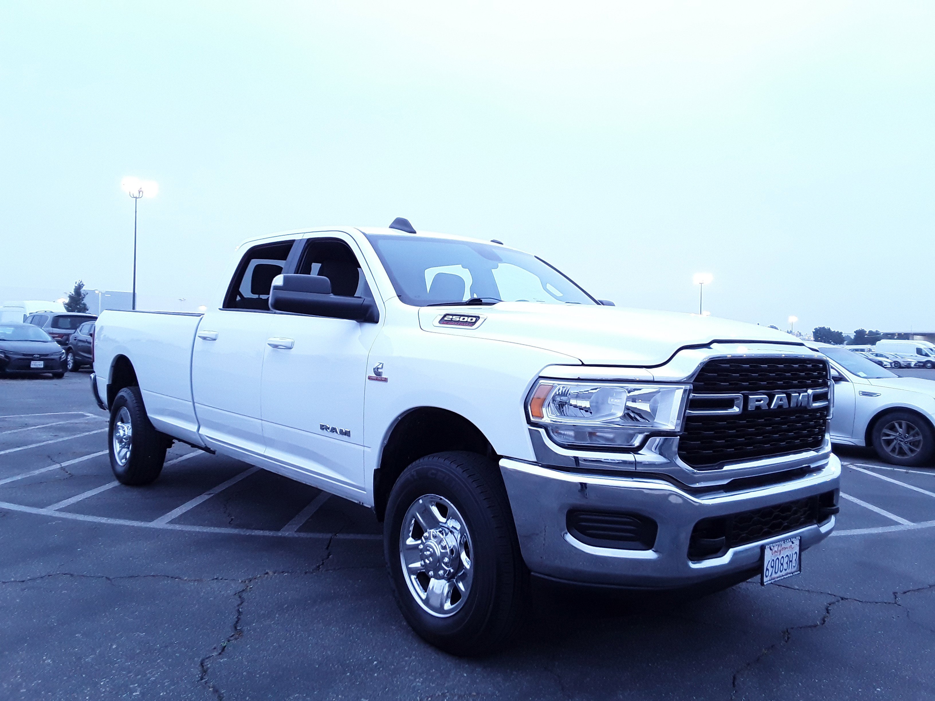 2022 Ram 2500 Big Horn 4x4 Crew Cab 8' Box