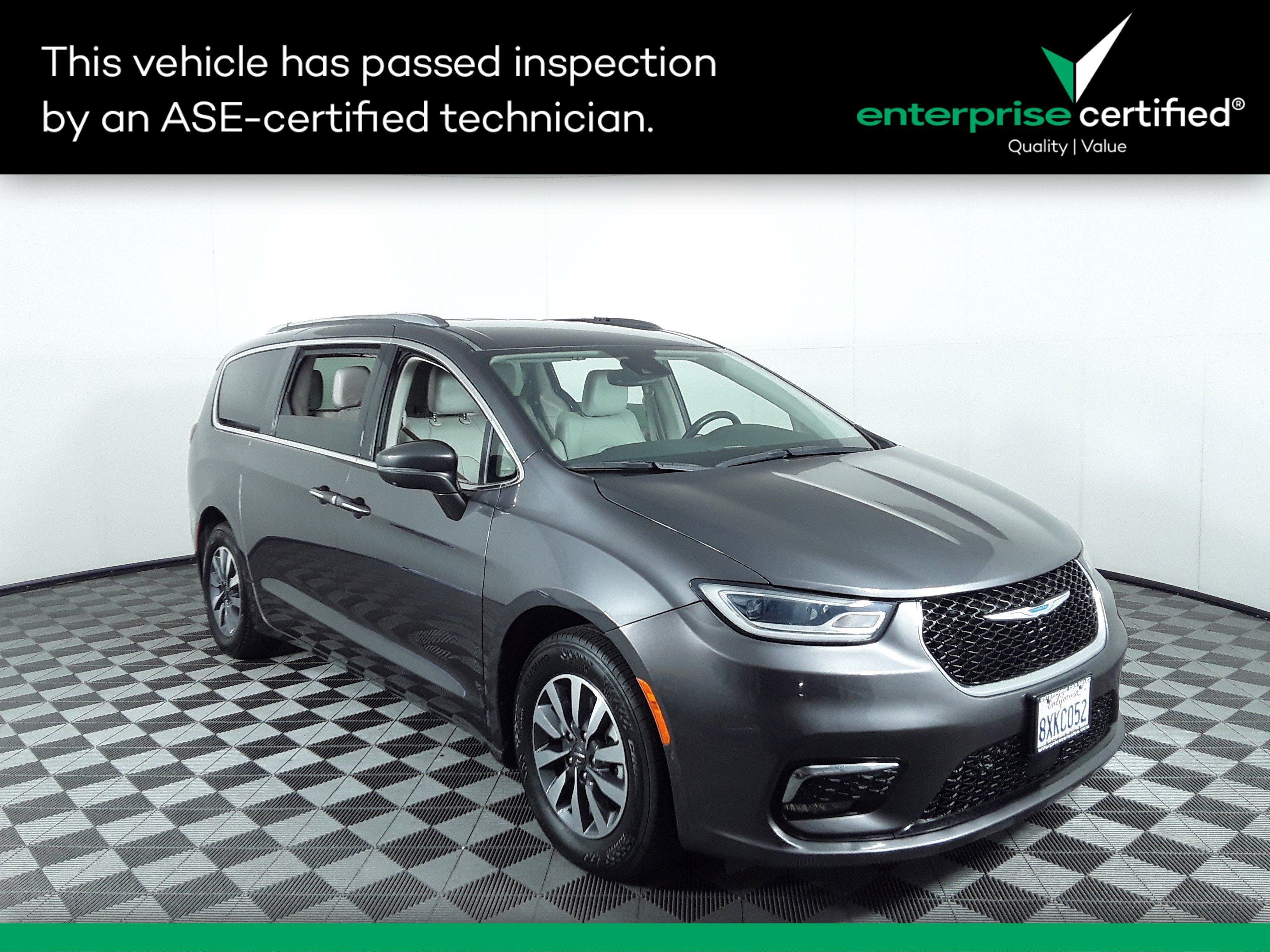 2021 Chrysler Pacifica Hybrid Touring L FWD