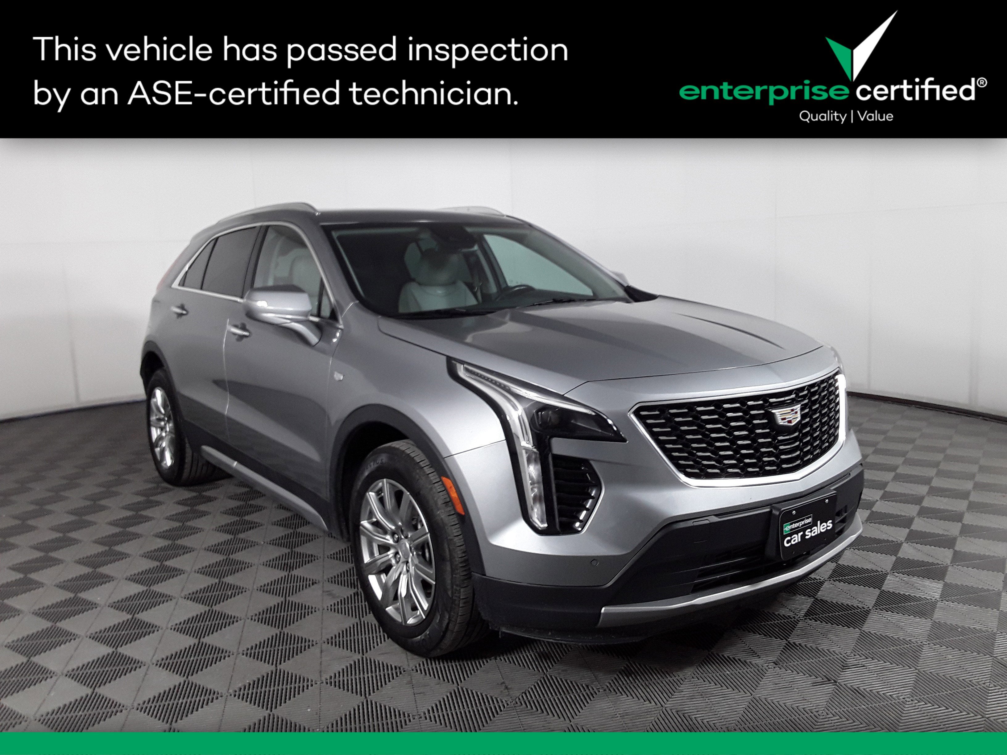 2023 Cadillac XT4 FWD 4dr Premium Luxury