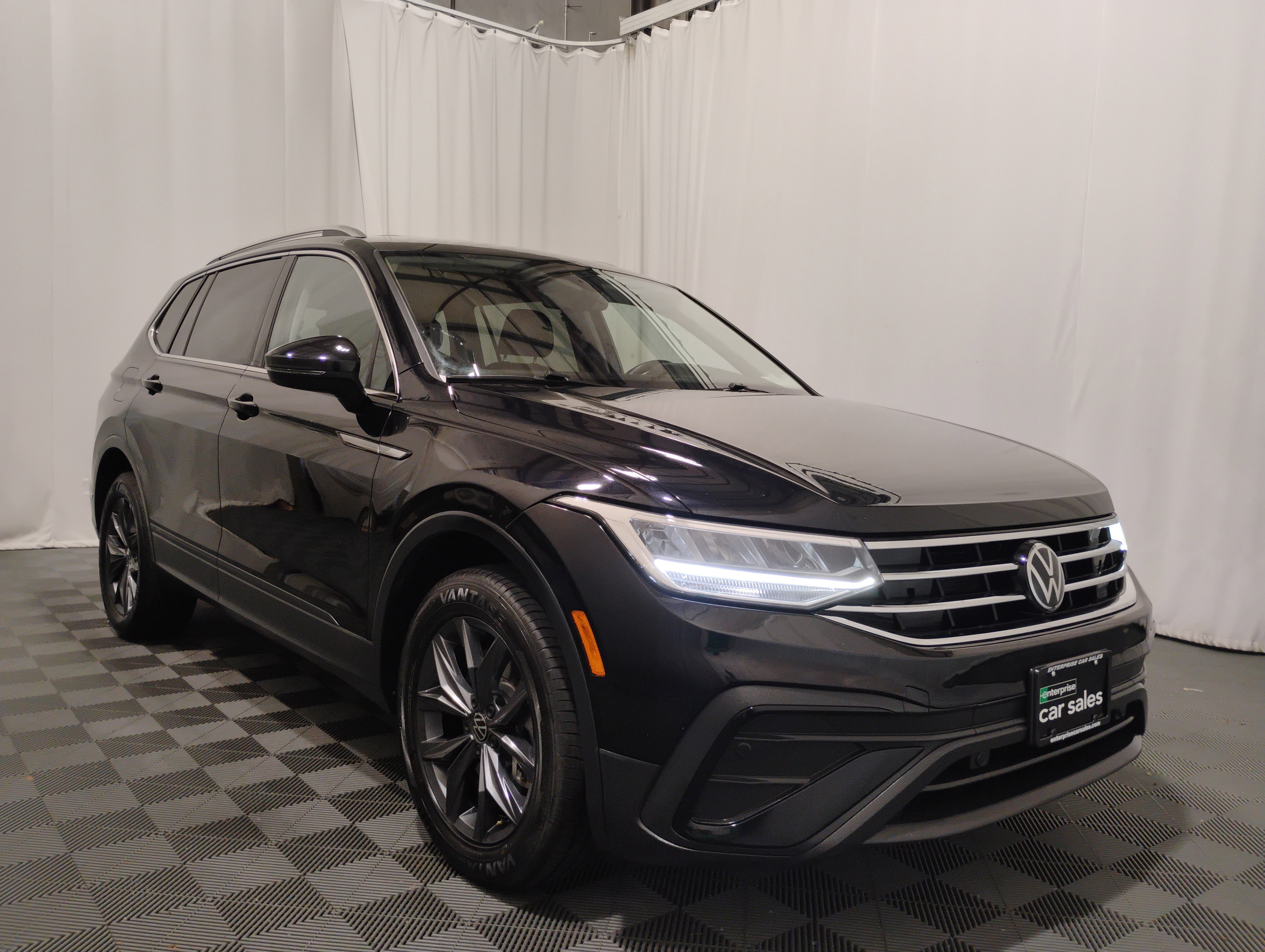 2024 Volkswagen Tiguan SE 2.0T FWD