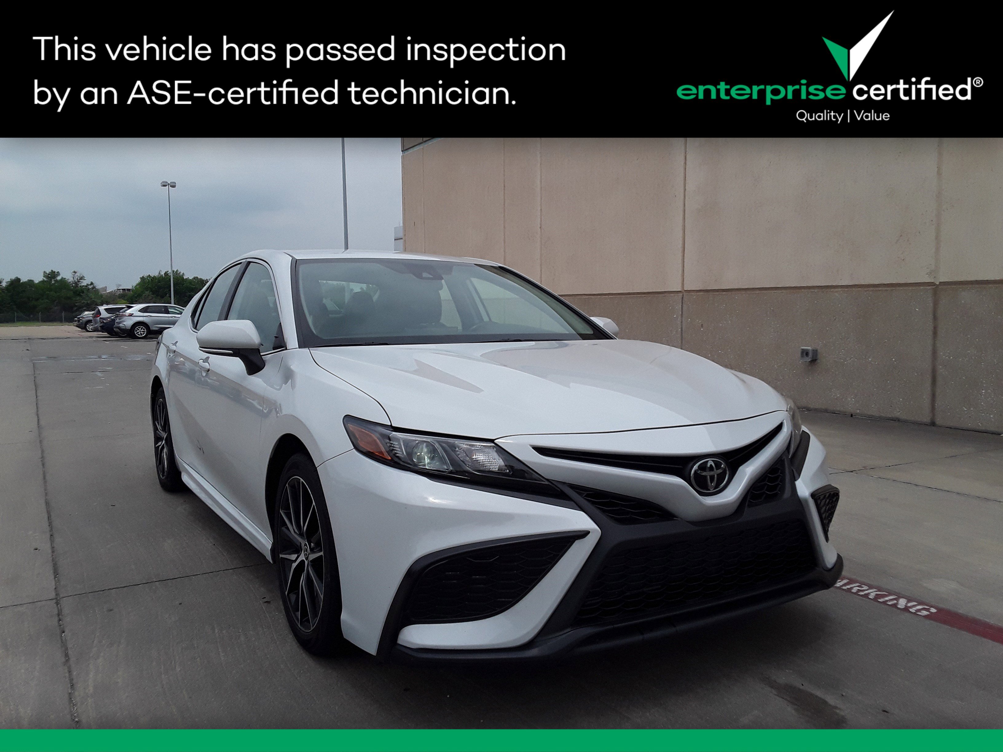 2023 Toyota Camry SE Auto