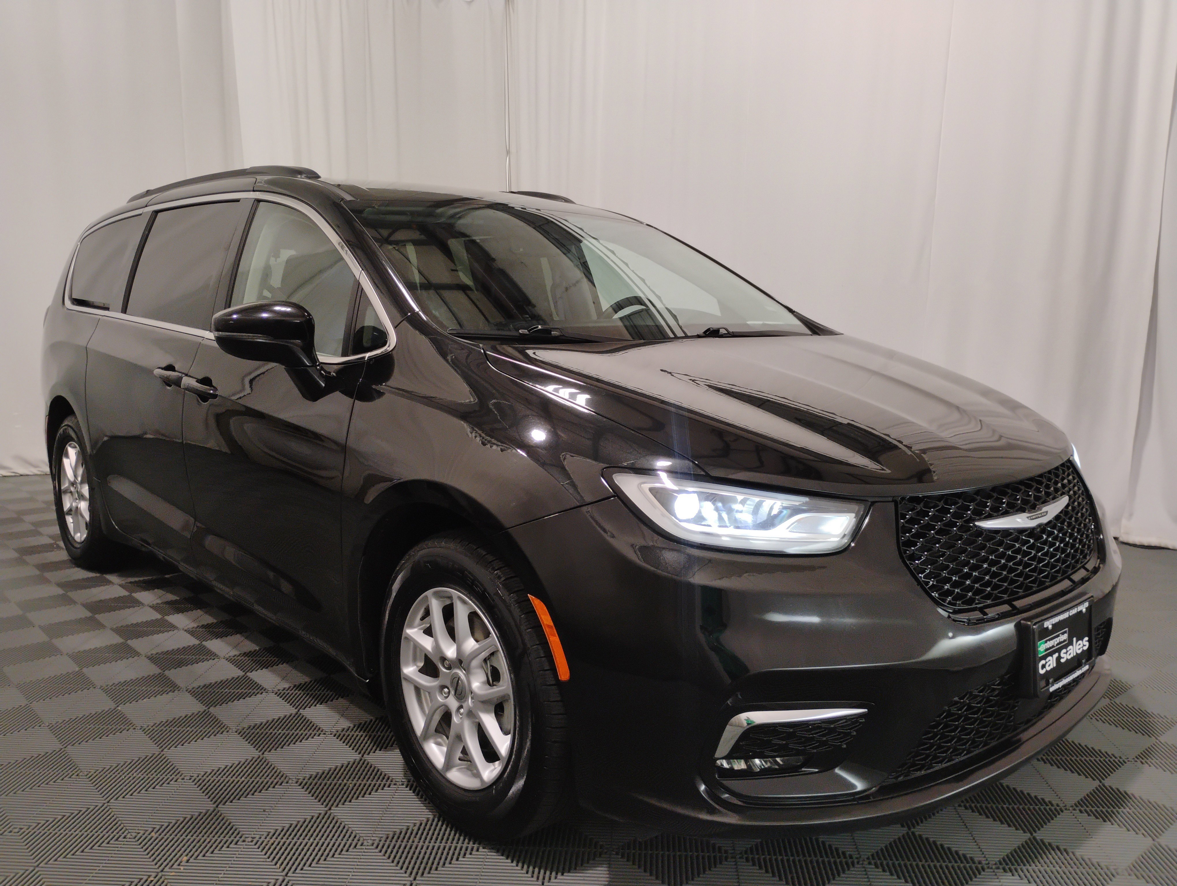 2022 Chrysler Pacifica Touring L FWD