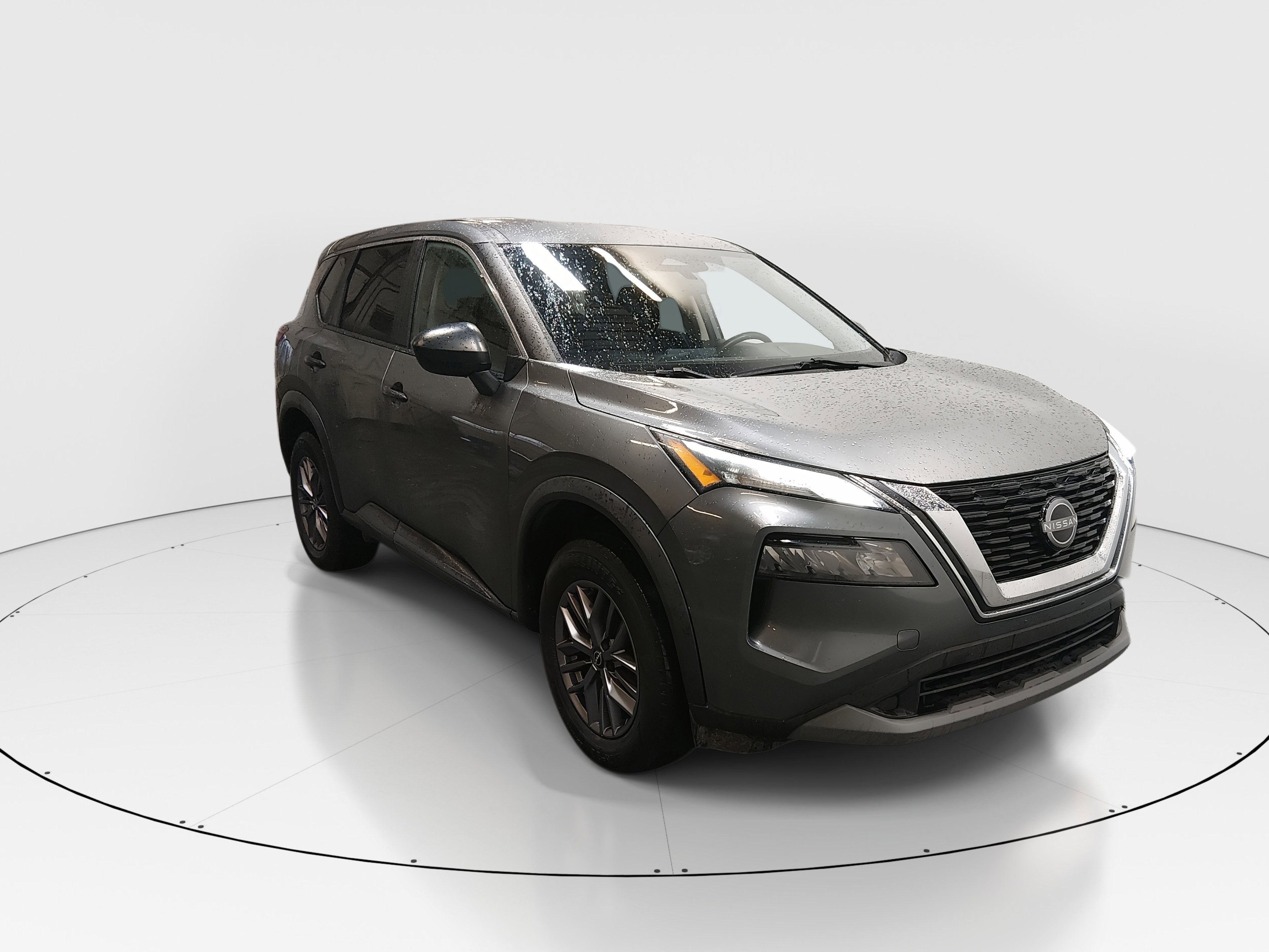 2023 Nissan Rogue S's photo