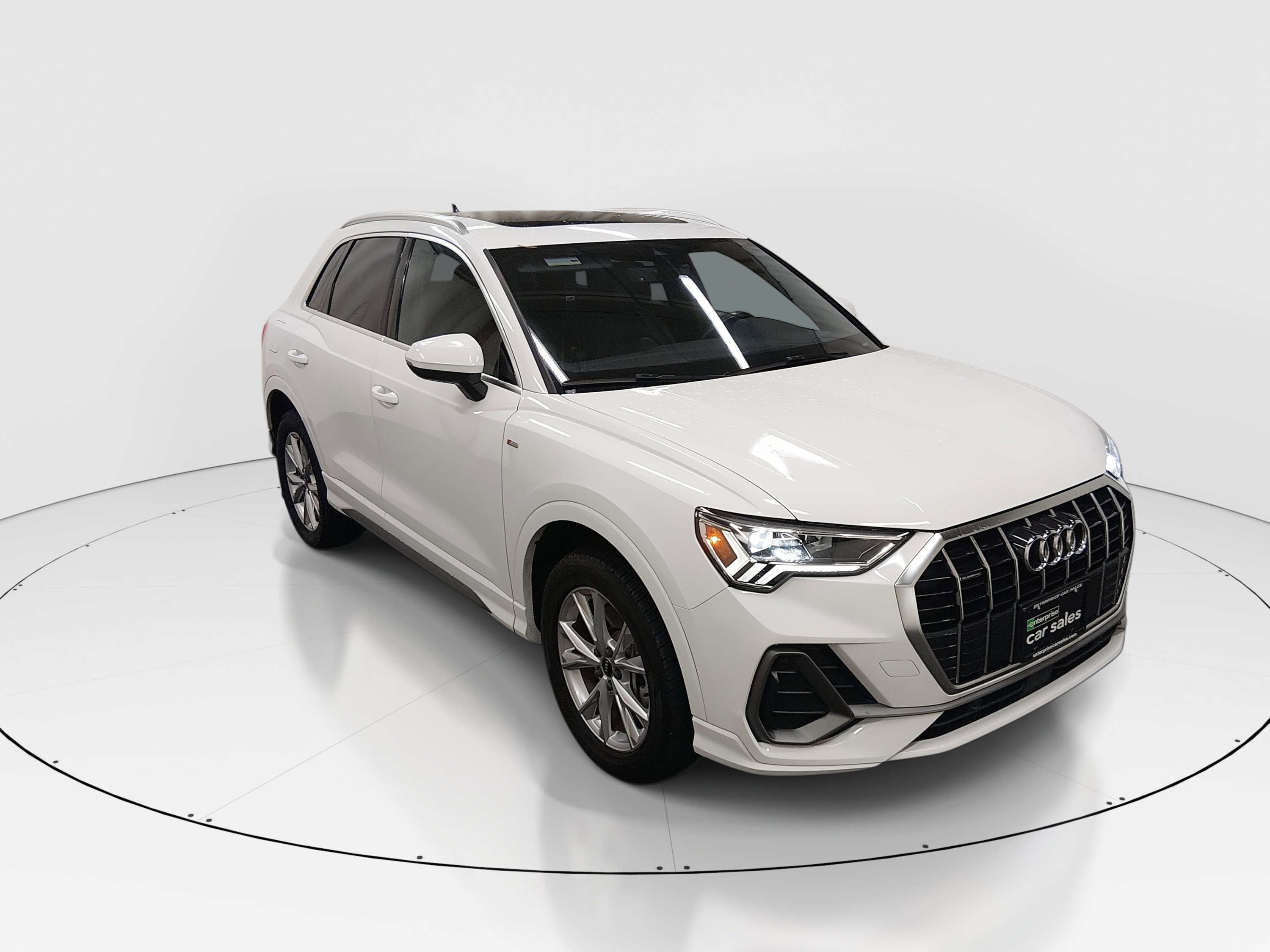 2024 Audi Q3 S Line Premium's photo