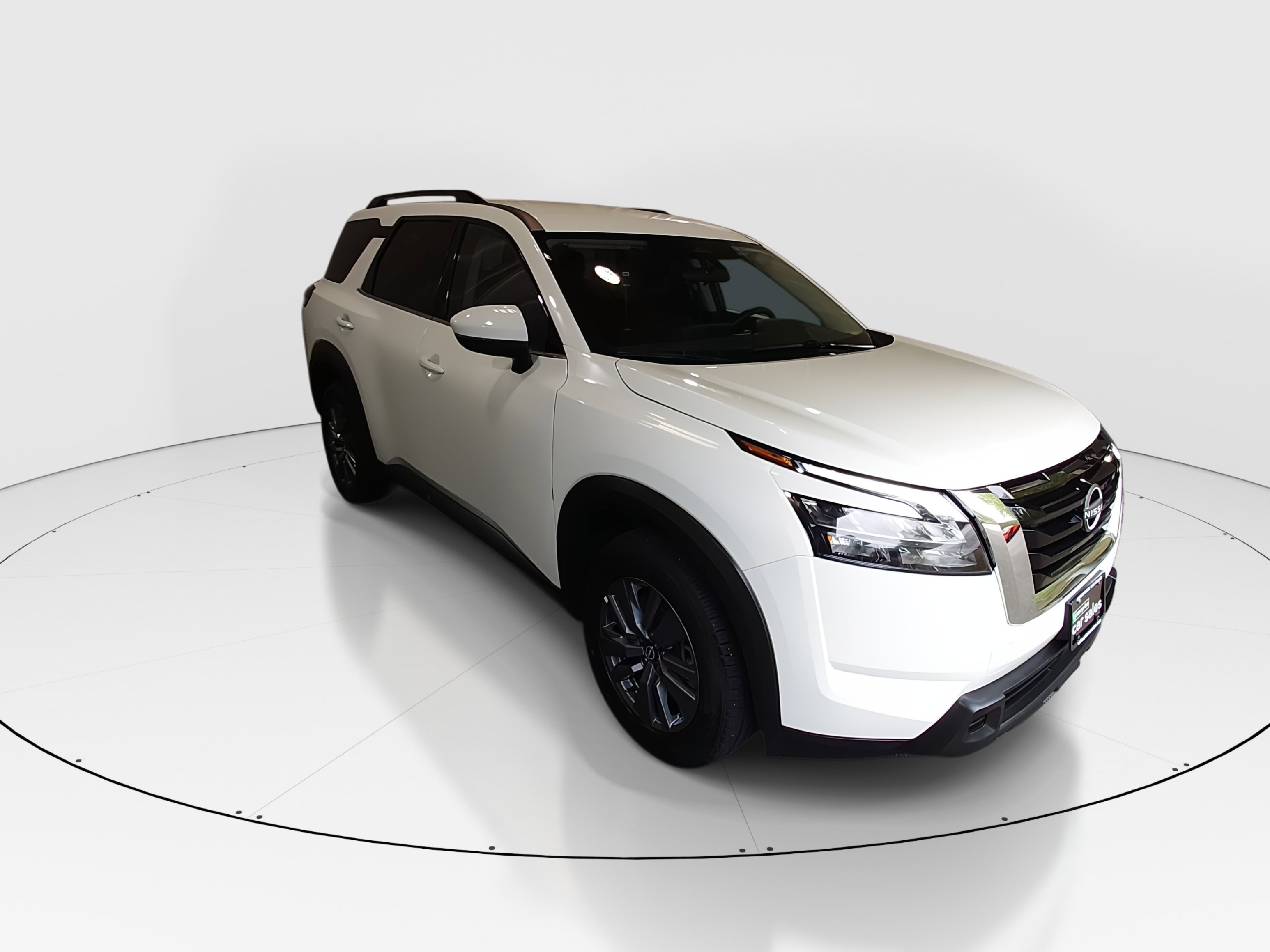 Used 2025 Nissan Pathfinder SV 4WD