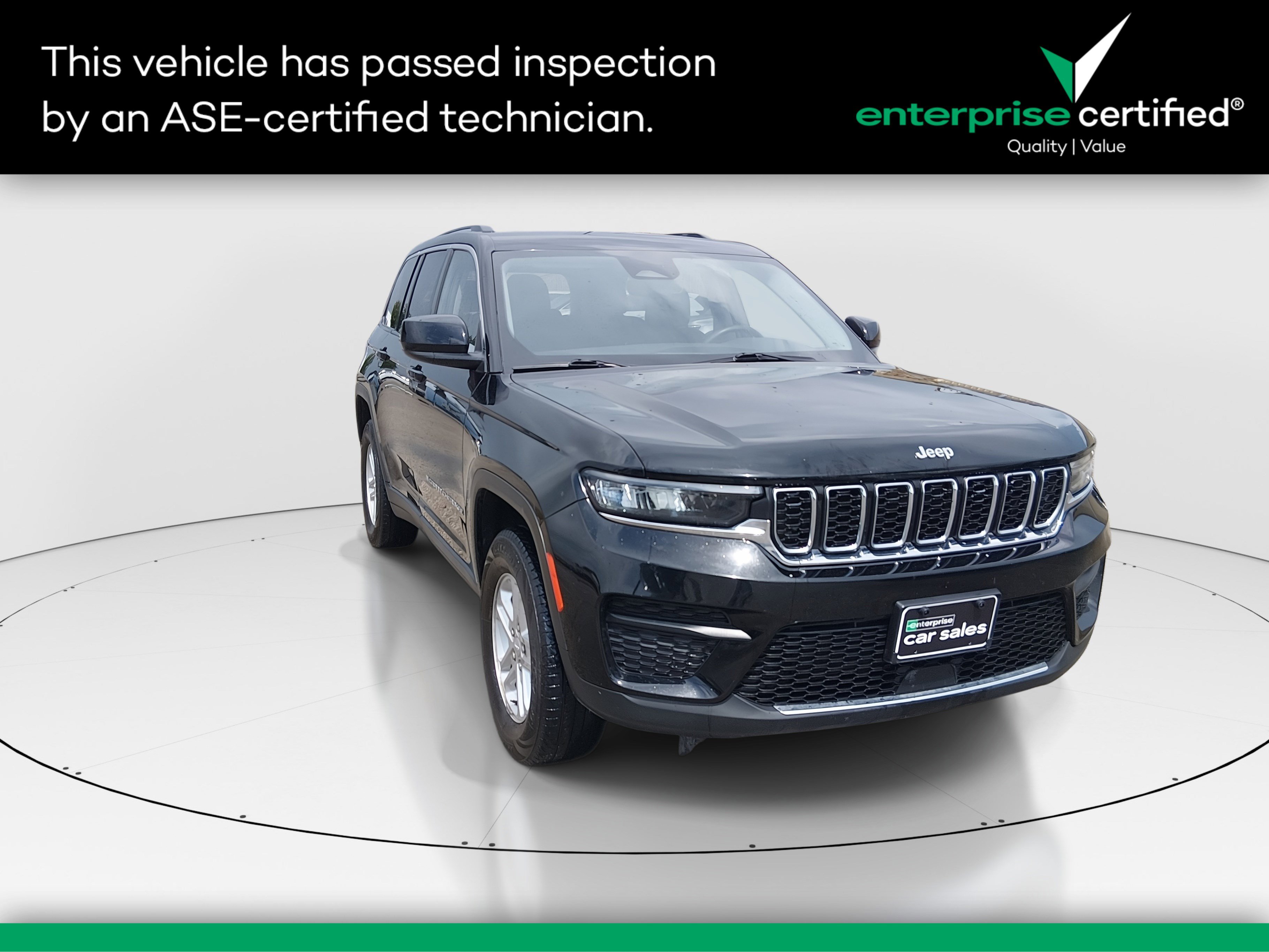 Used 2023 Jeep Grand Cherokee Laredo 4x4