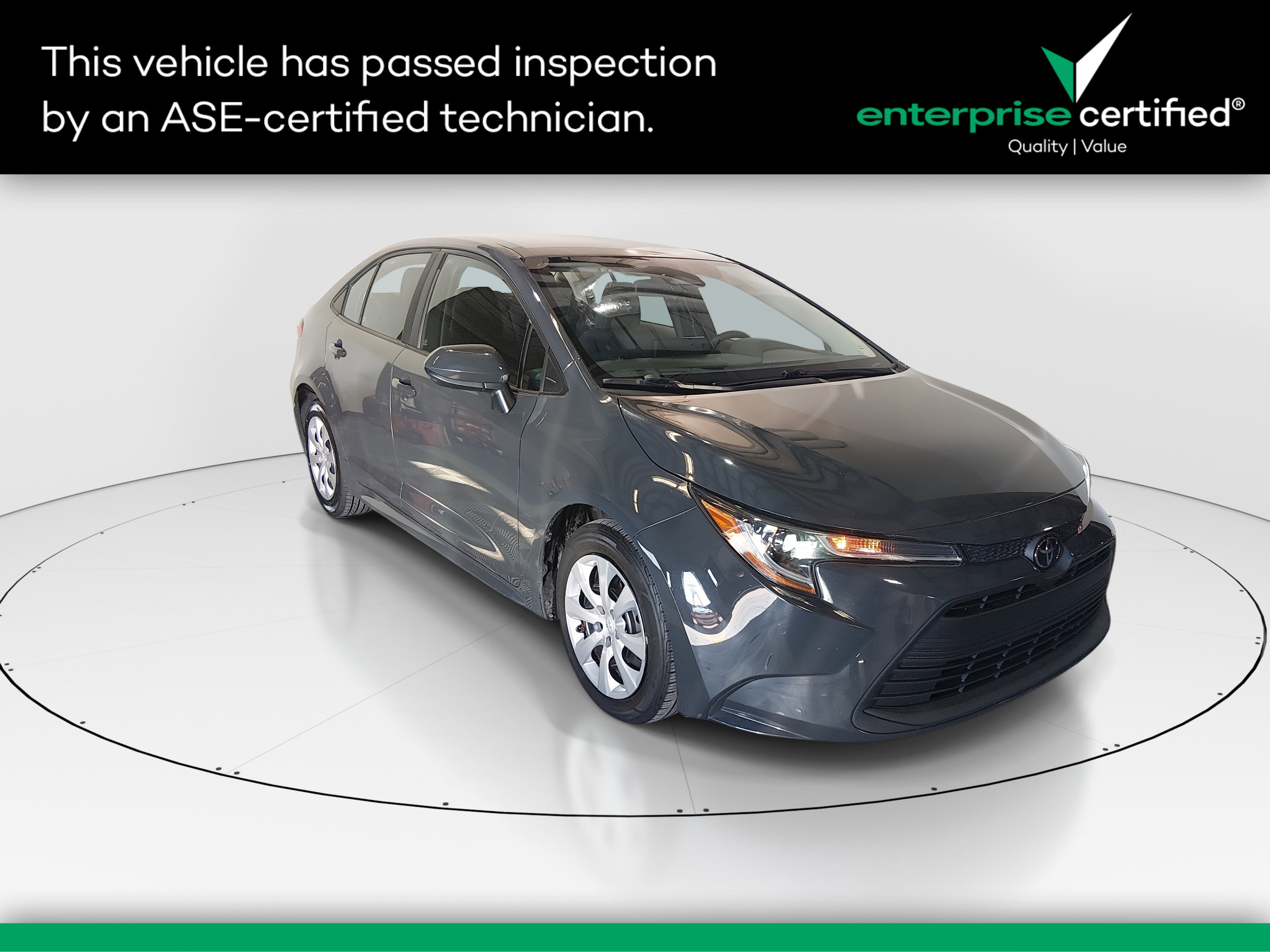 2023 Toyota Corolla LE's photo