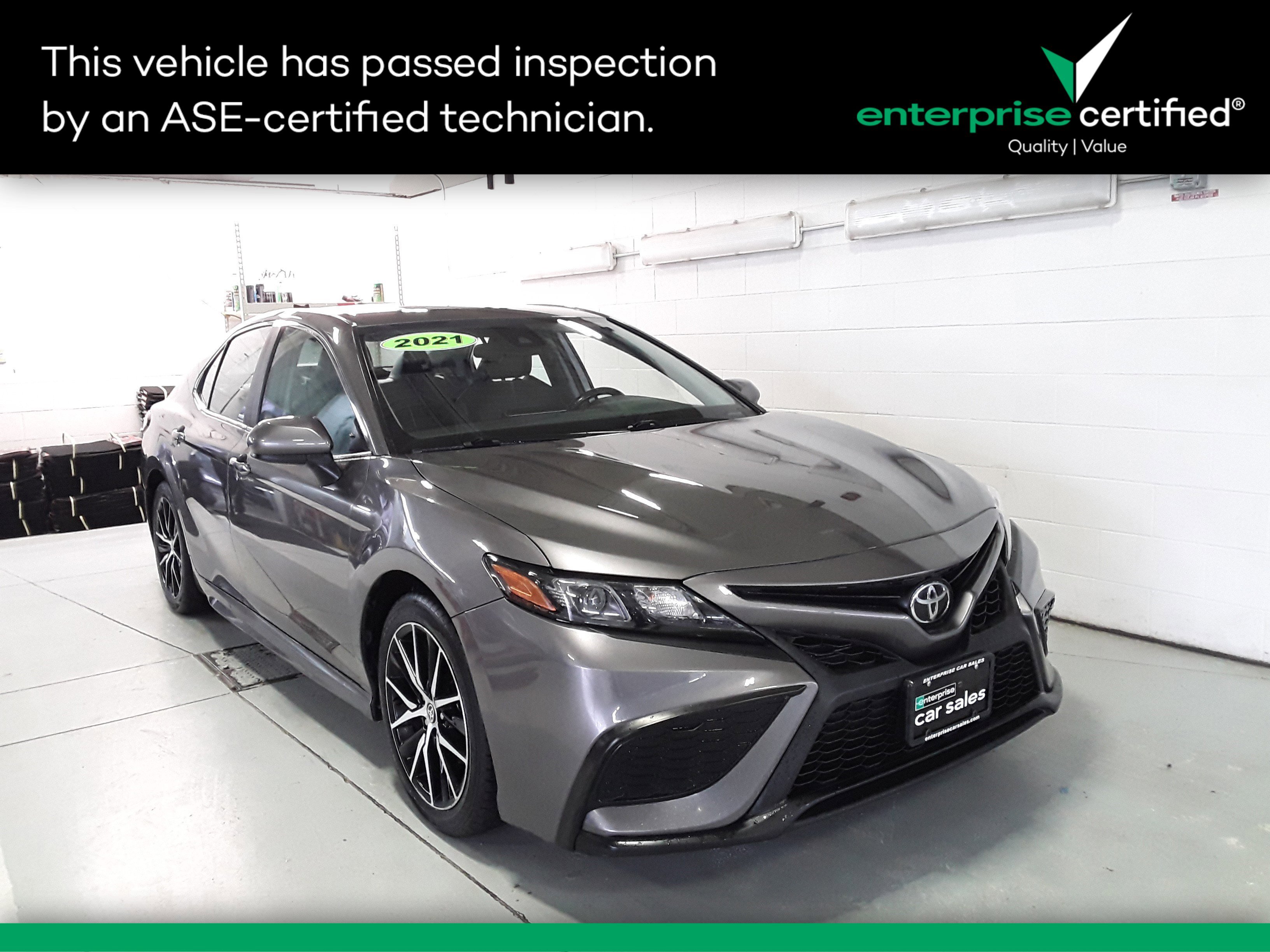 2021 Toyota Camry SE Auto