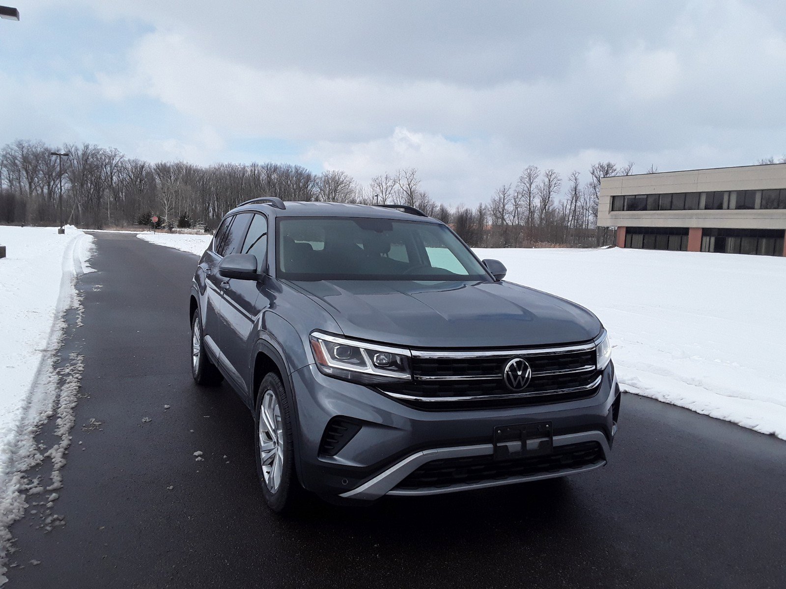 2021 Volkswagen Atlas 2021.5 3.6L V6 SE w/Technology 4MOTION