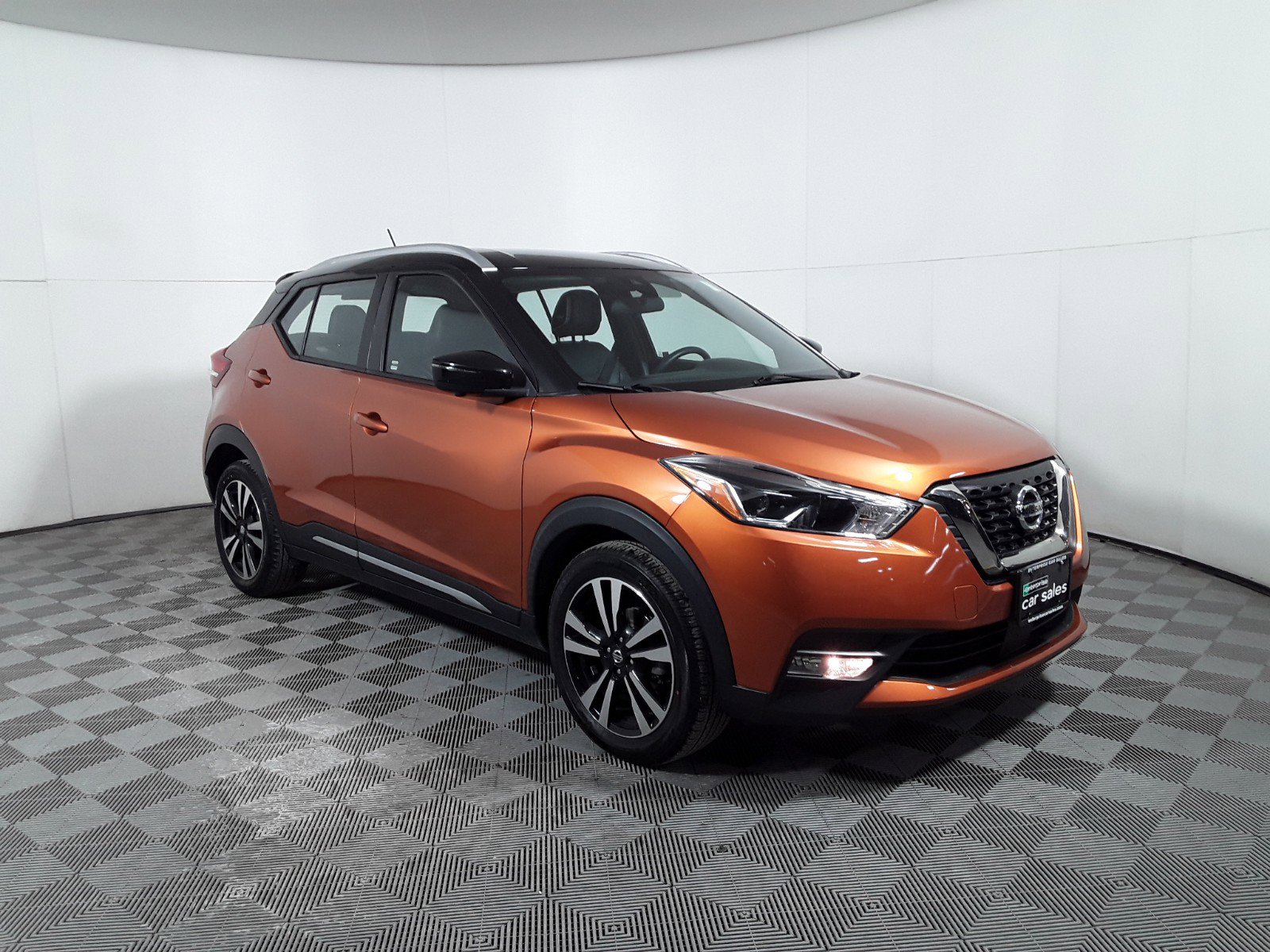 2020 Nissan Kicks SR FWD