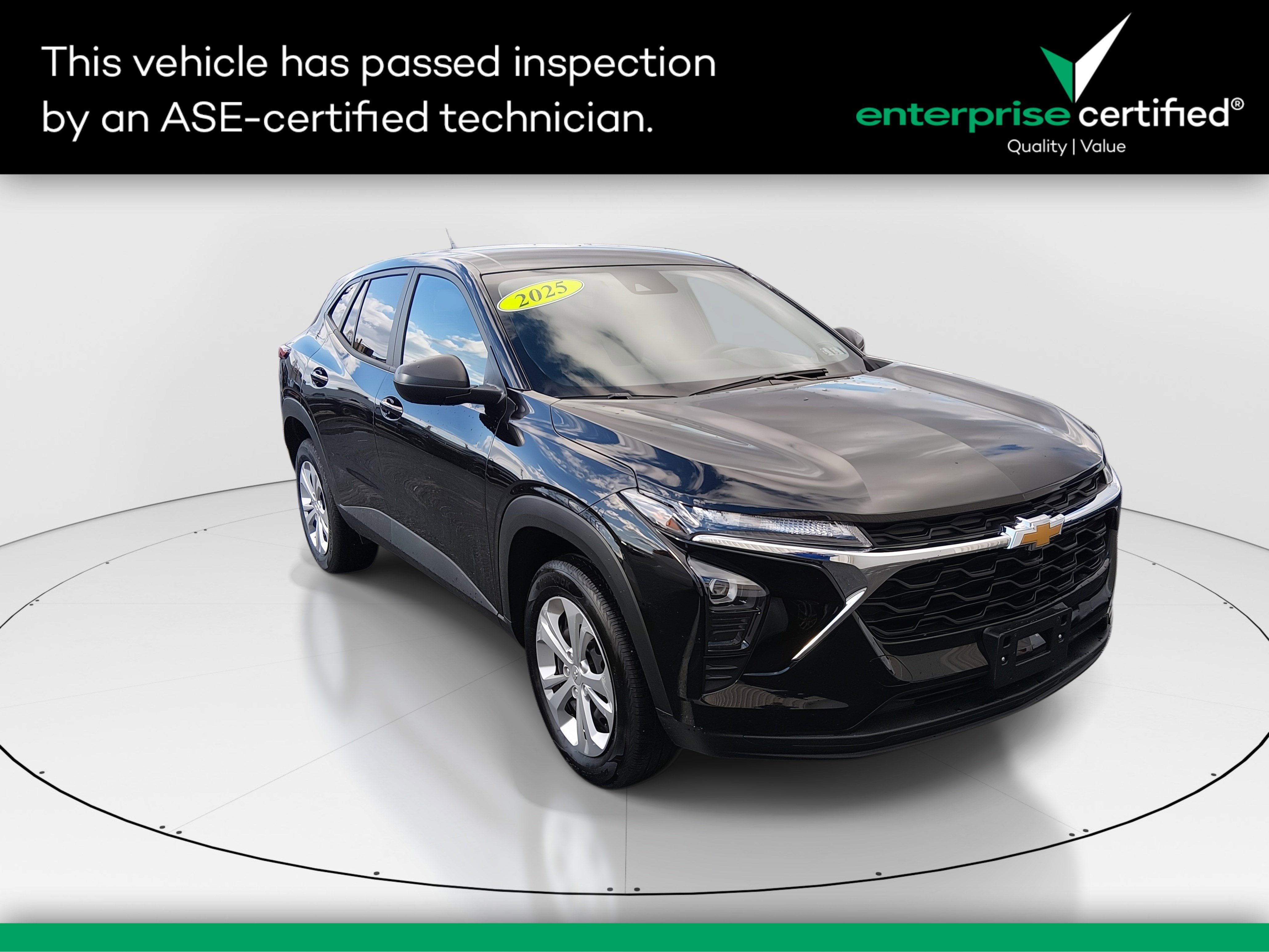 2025 Chevrolet Trax LS's photo