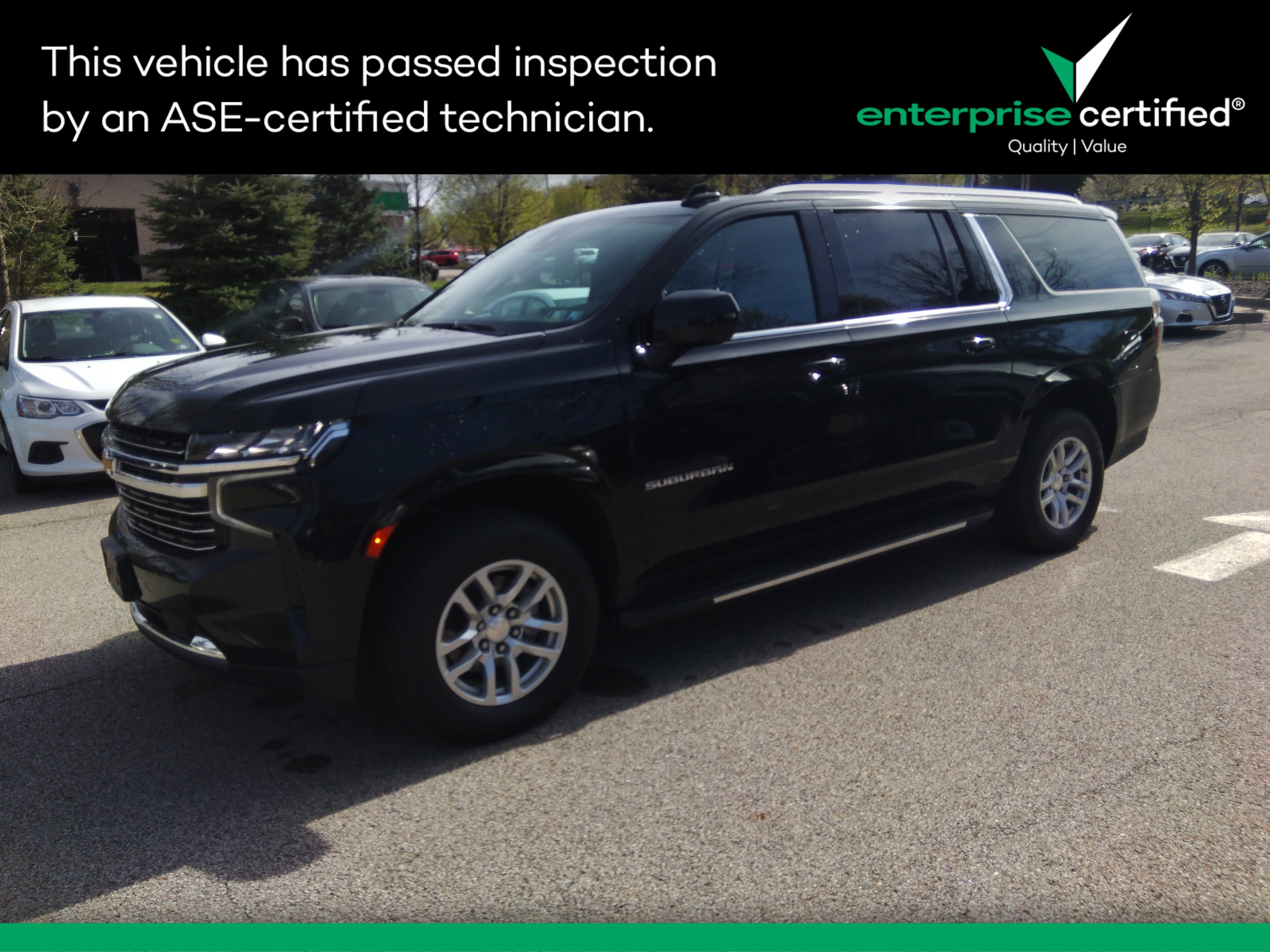 2023 Chevrolet Suburban 4WD 4dr LT
