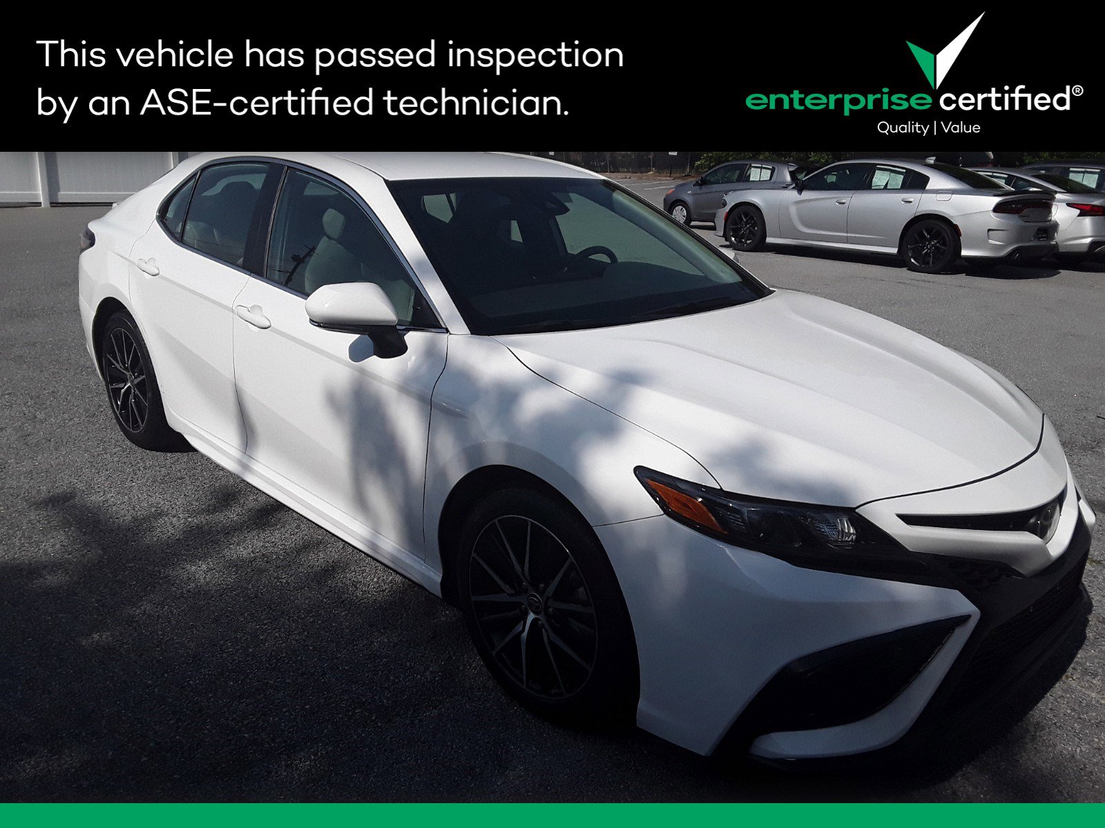 2023 Toyota Camry SE Auto