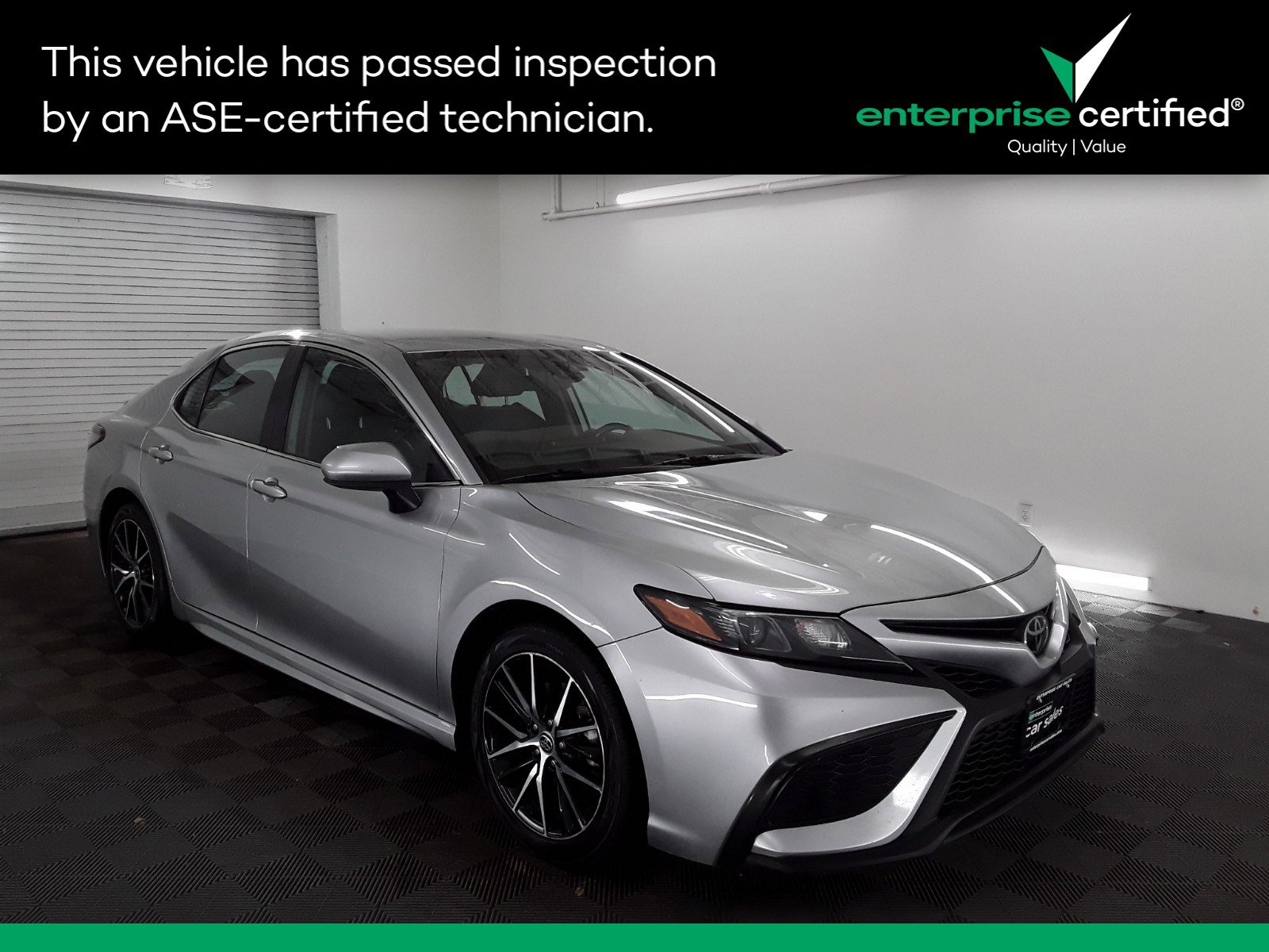 Used 2021 Toyota Camry SE Auto